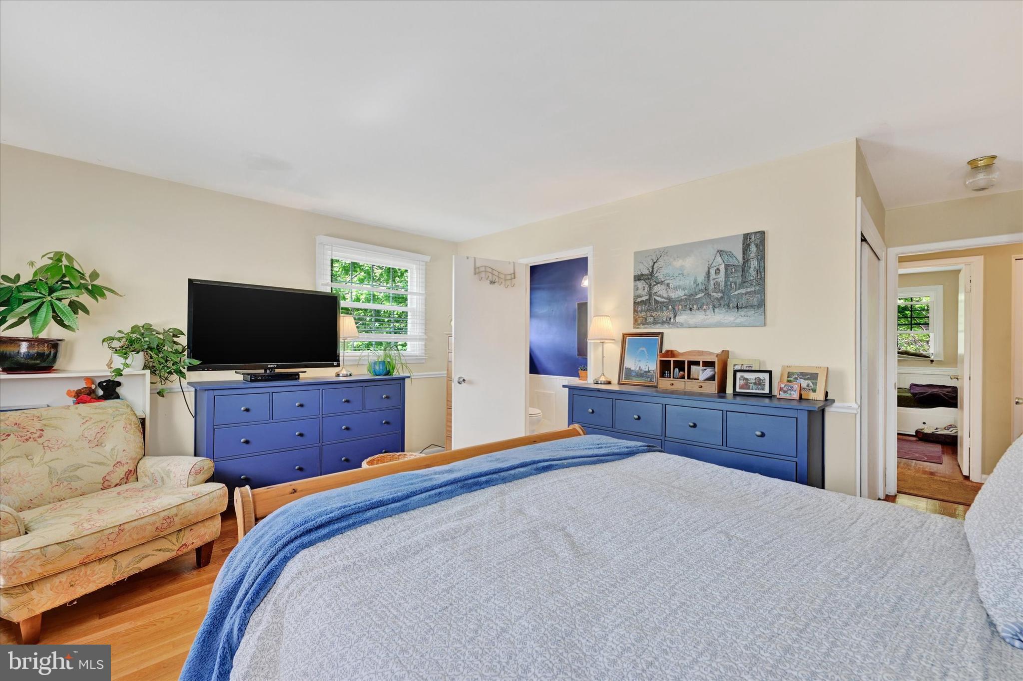 YORK MANOR - Residential