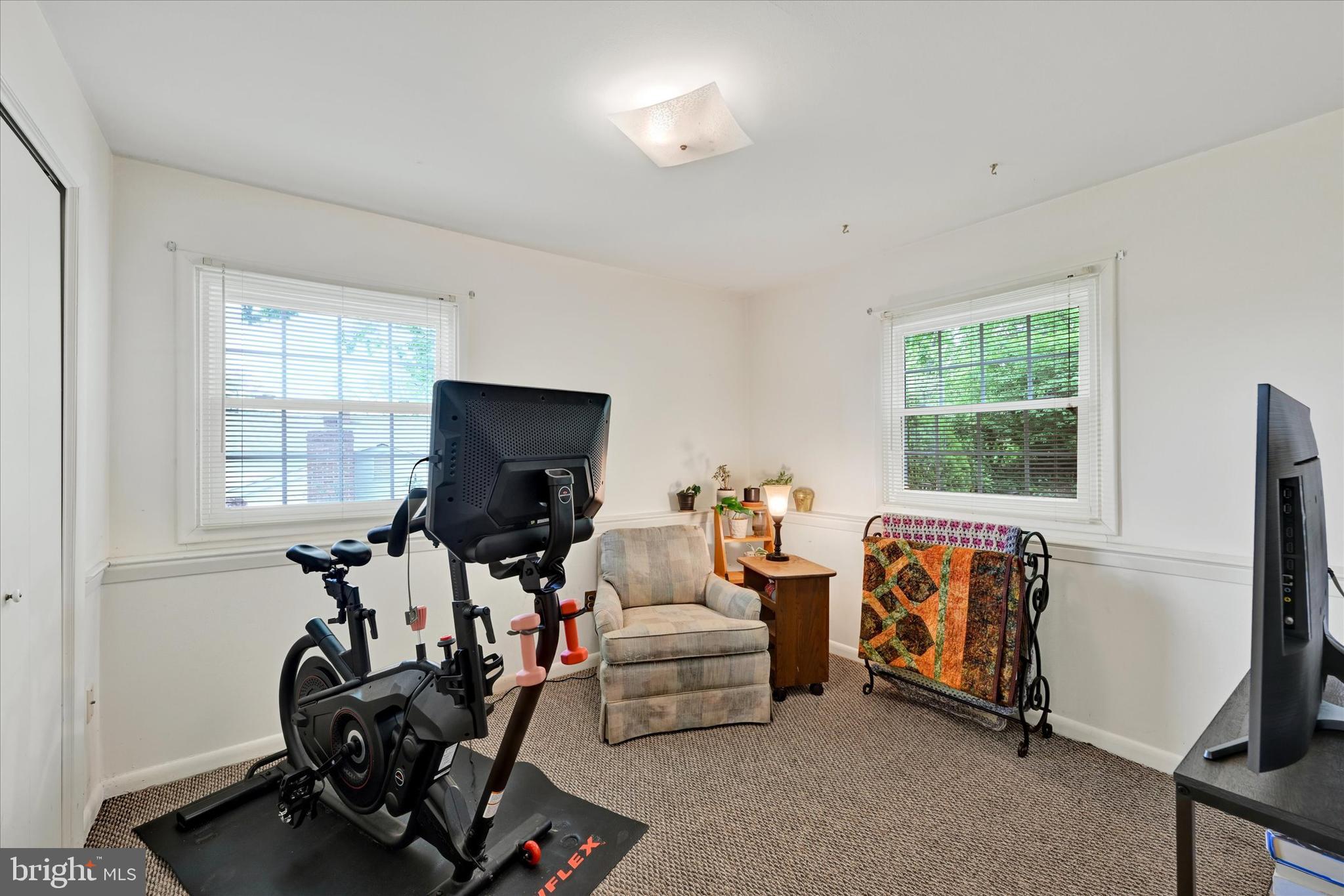 YORK MANOR - Residential