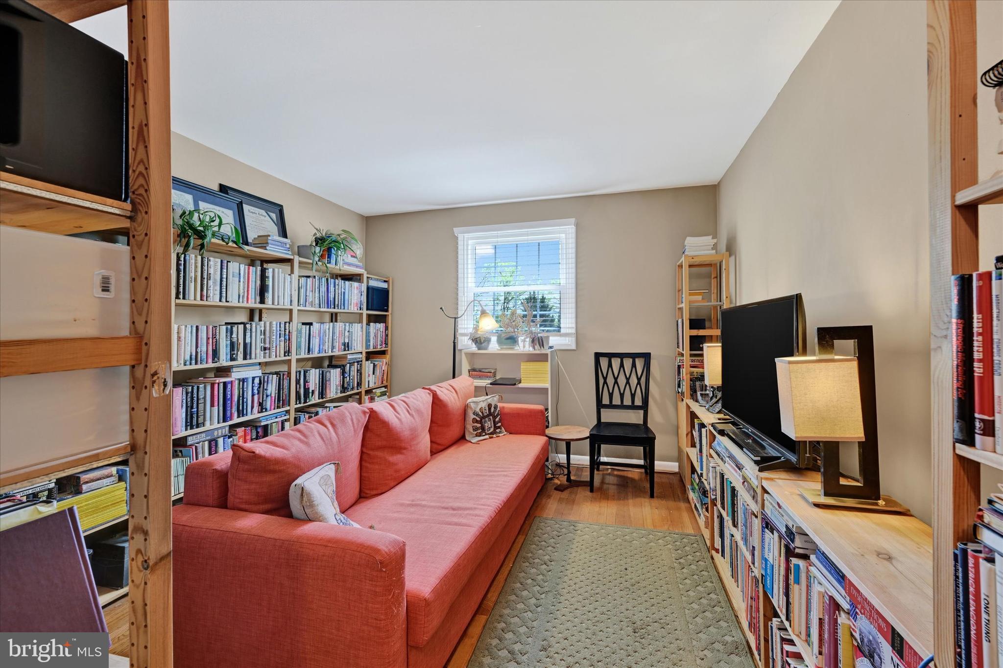 YORK MANOR - Residential