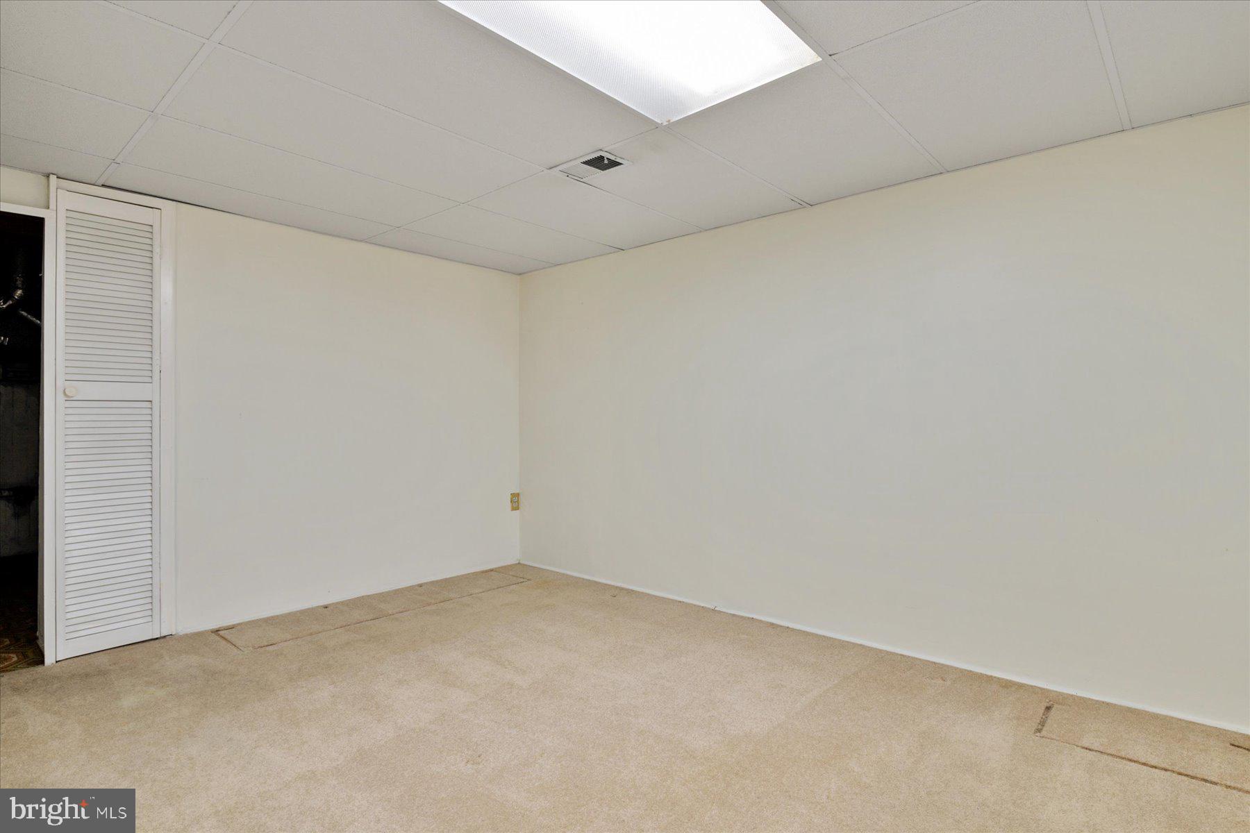 ELMHURST - Residential