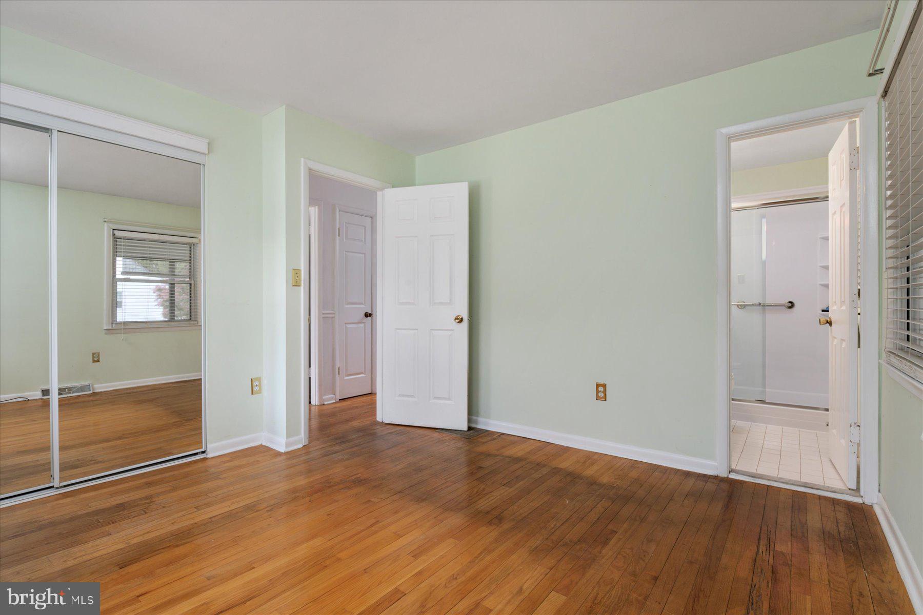 ELMHURST - Residential