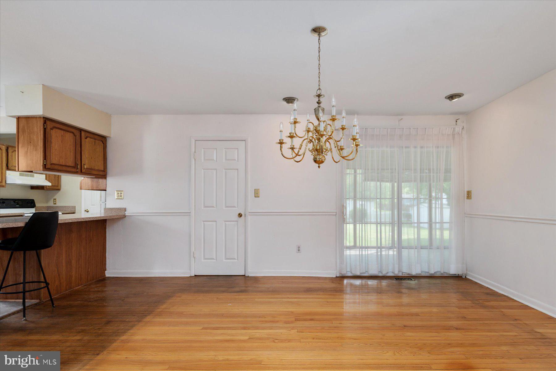 ELMHURST - Residential