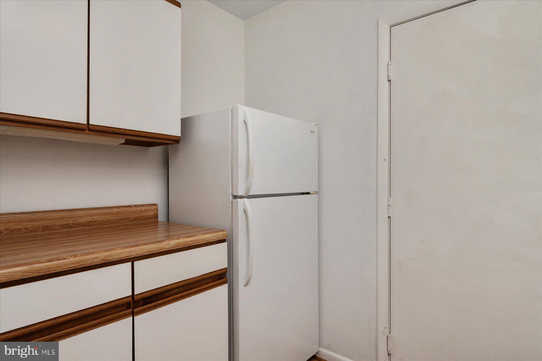 ELMHURST - Residential