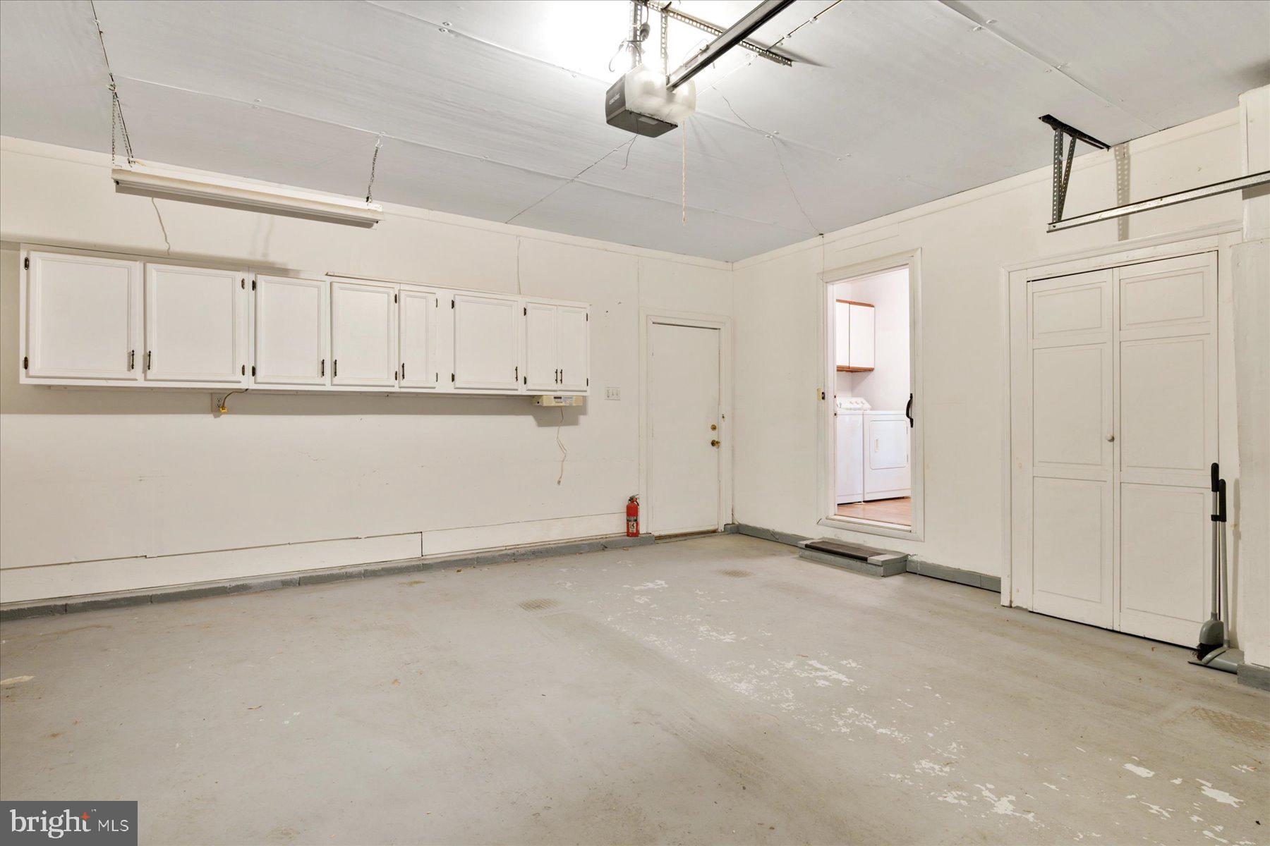 ELMHURST - Residential