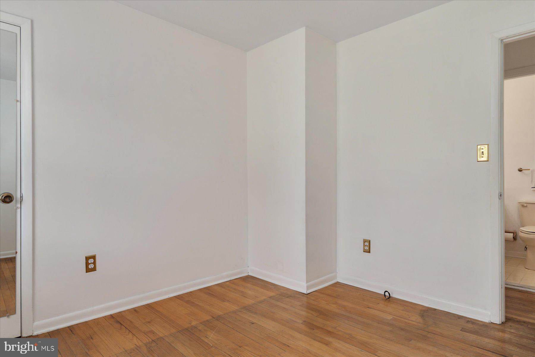 ELMHURST - Residential