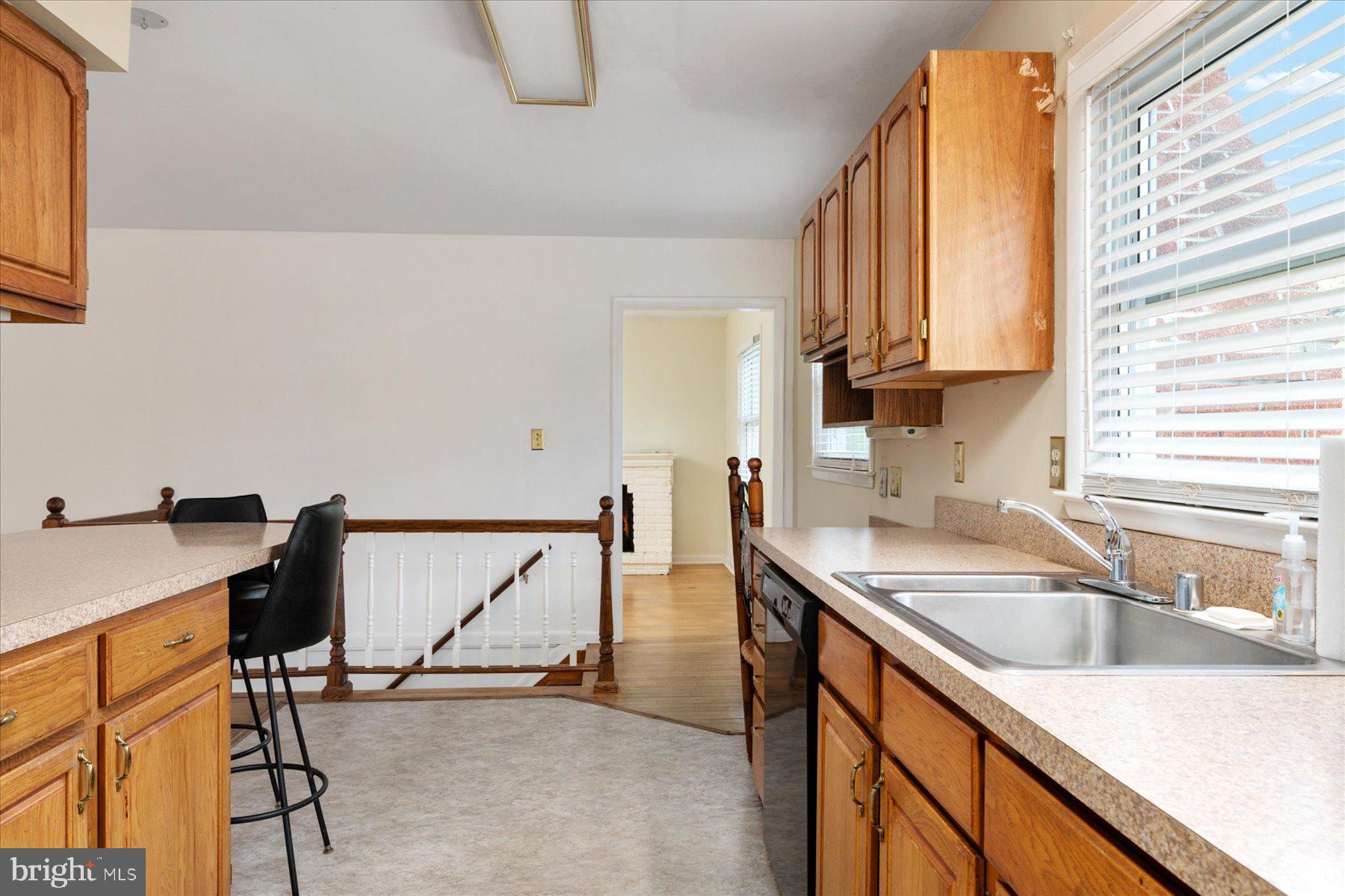 ELMHURST - Residential