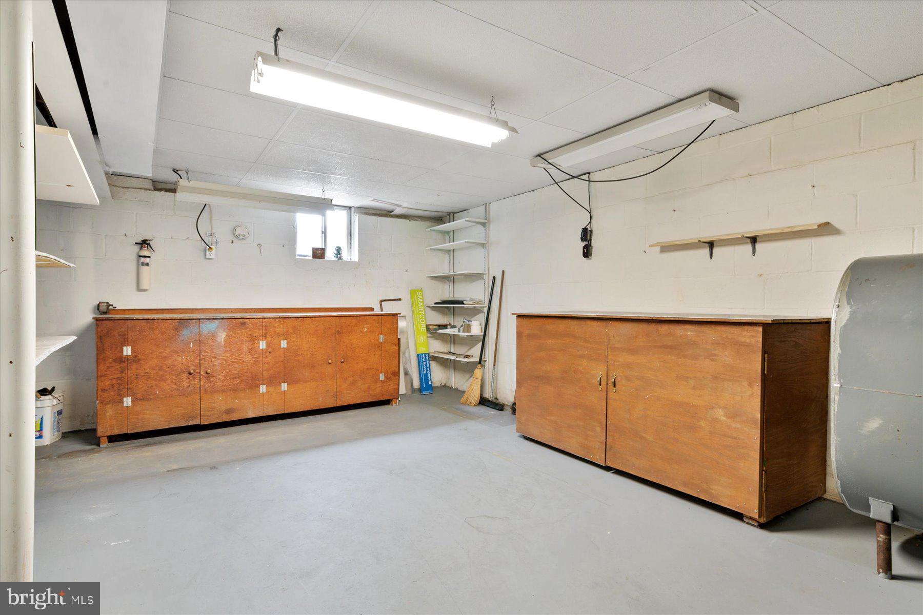 ELMHURST - Residential