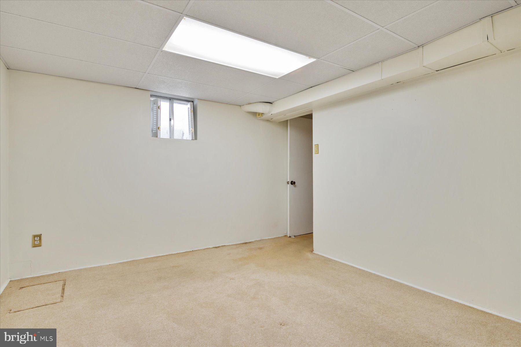 ELMHURST - Residential