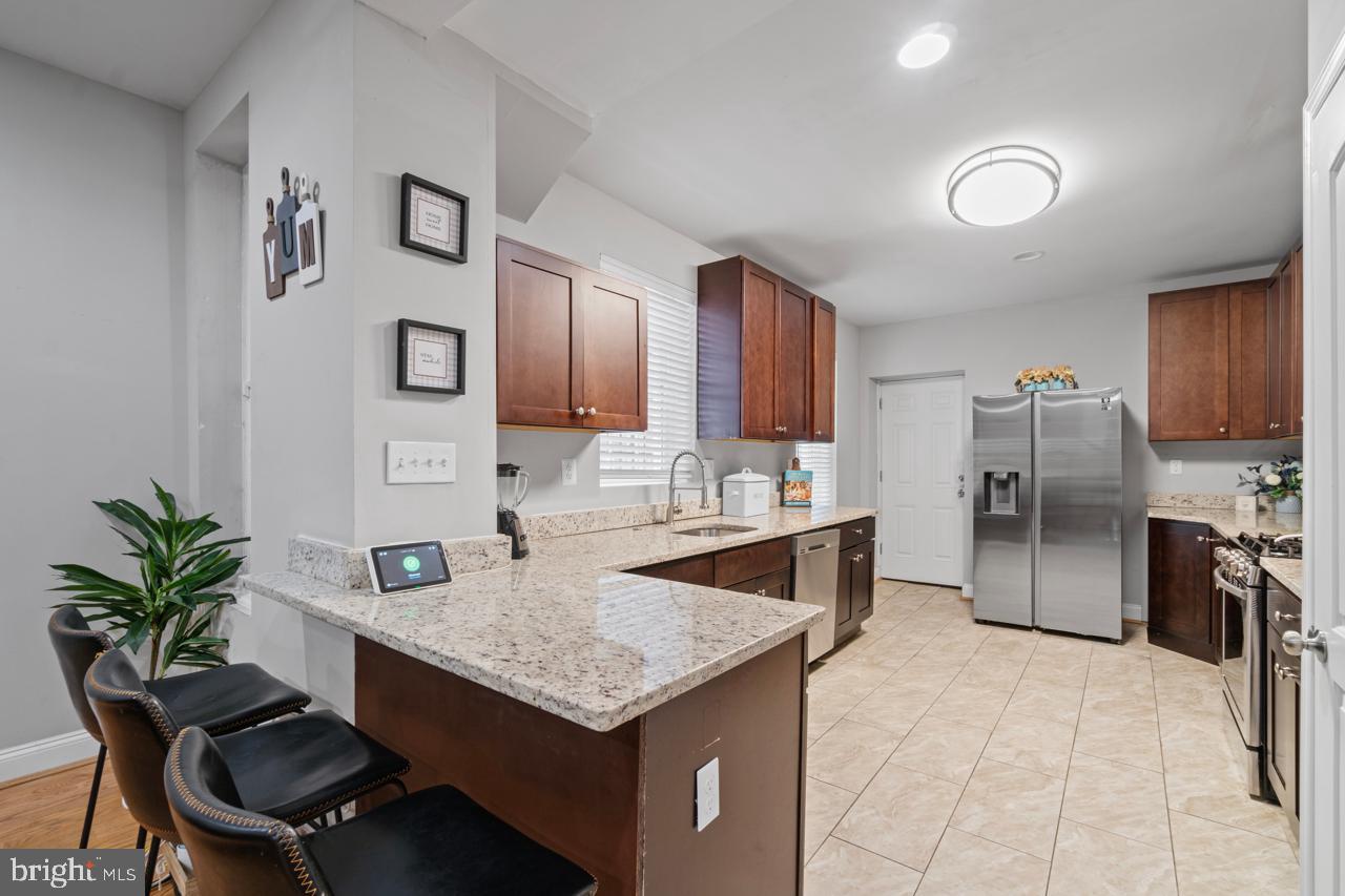 JOHNSTON SQUARE - Residential