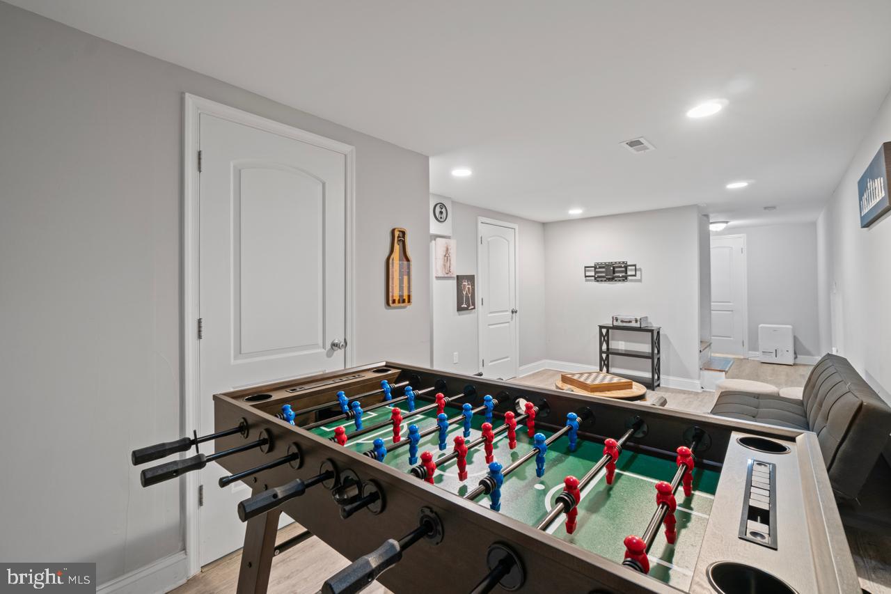 JOHNSTON SQUARE - Residential