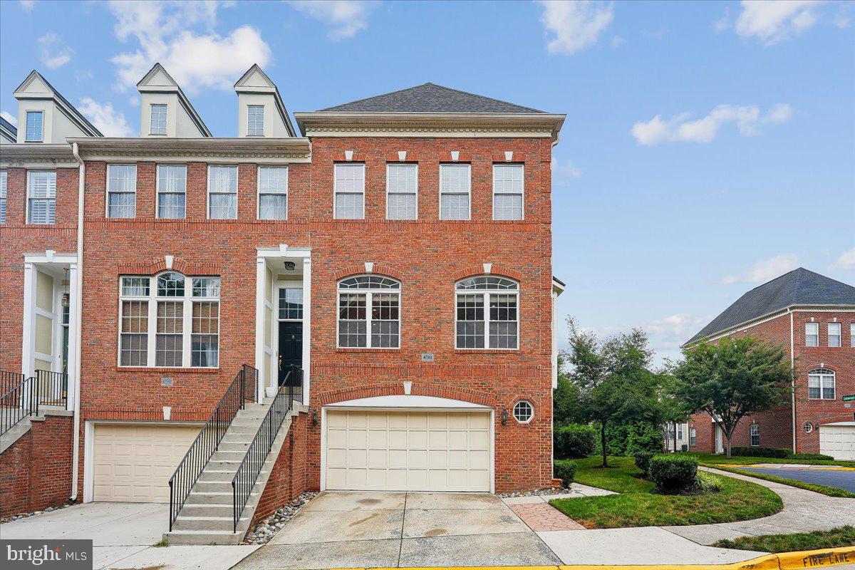 47761 SCOTSBOROUGH SQUARE 106