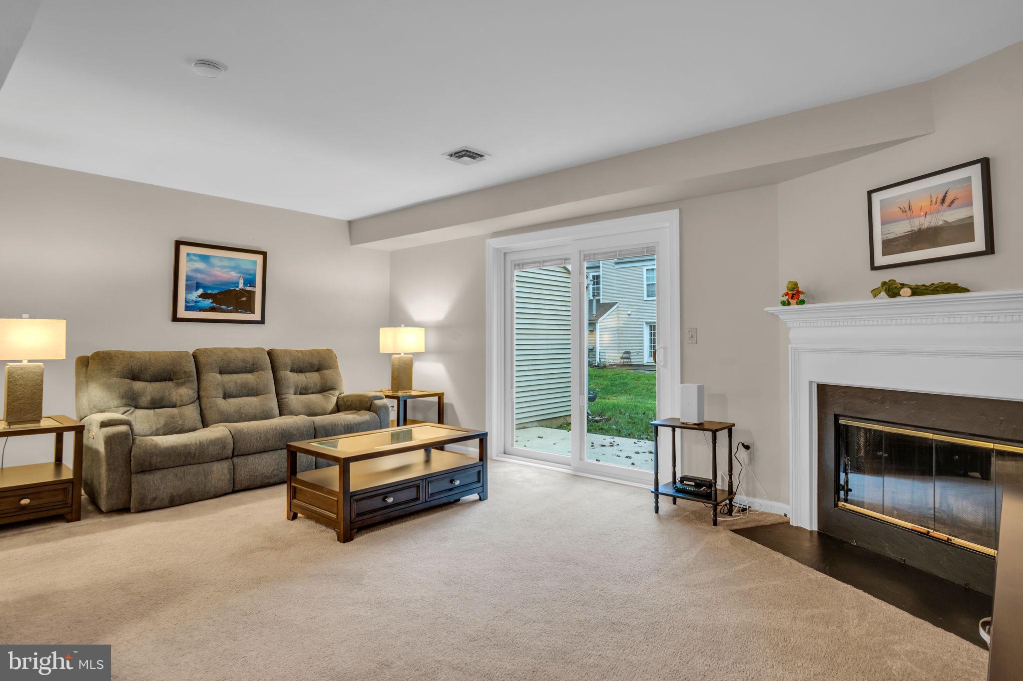 1102 CAMBRIDGE COURT