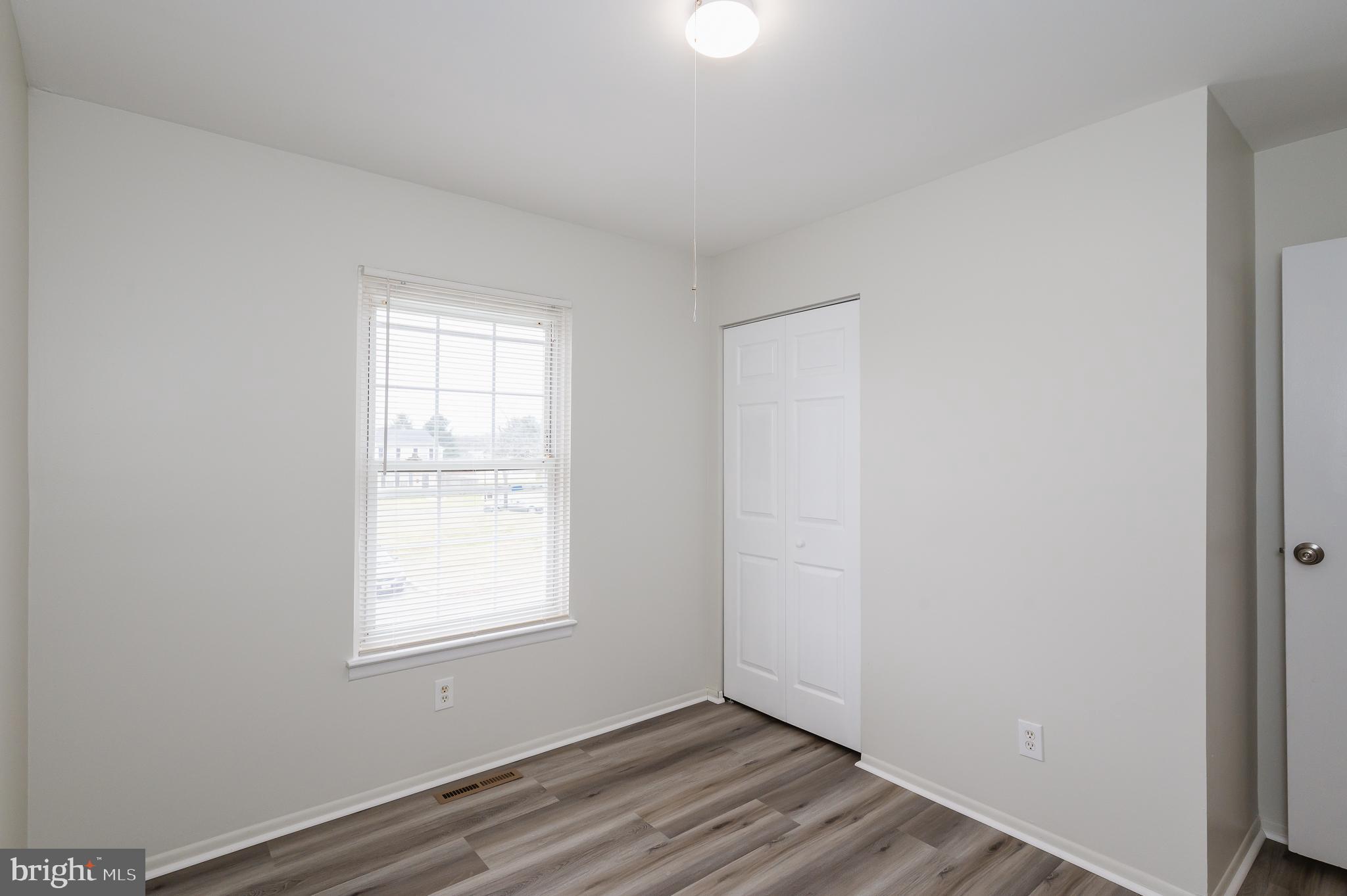 HARFORD SQUARE - Residential Lease