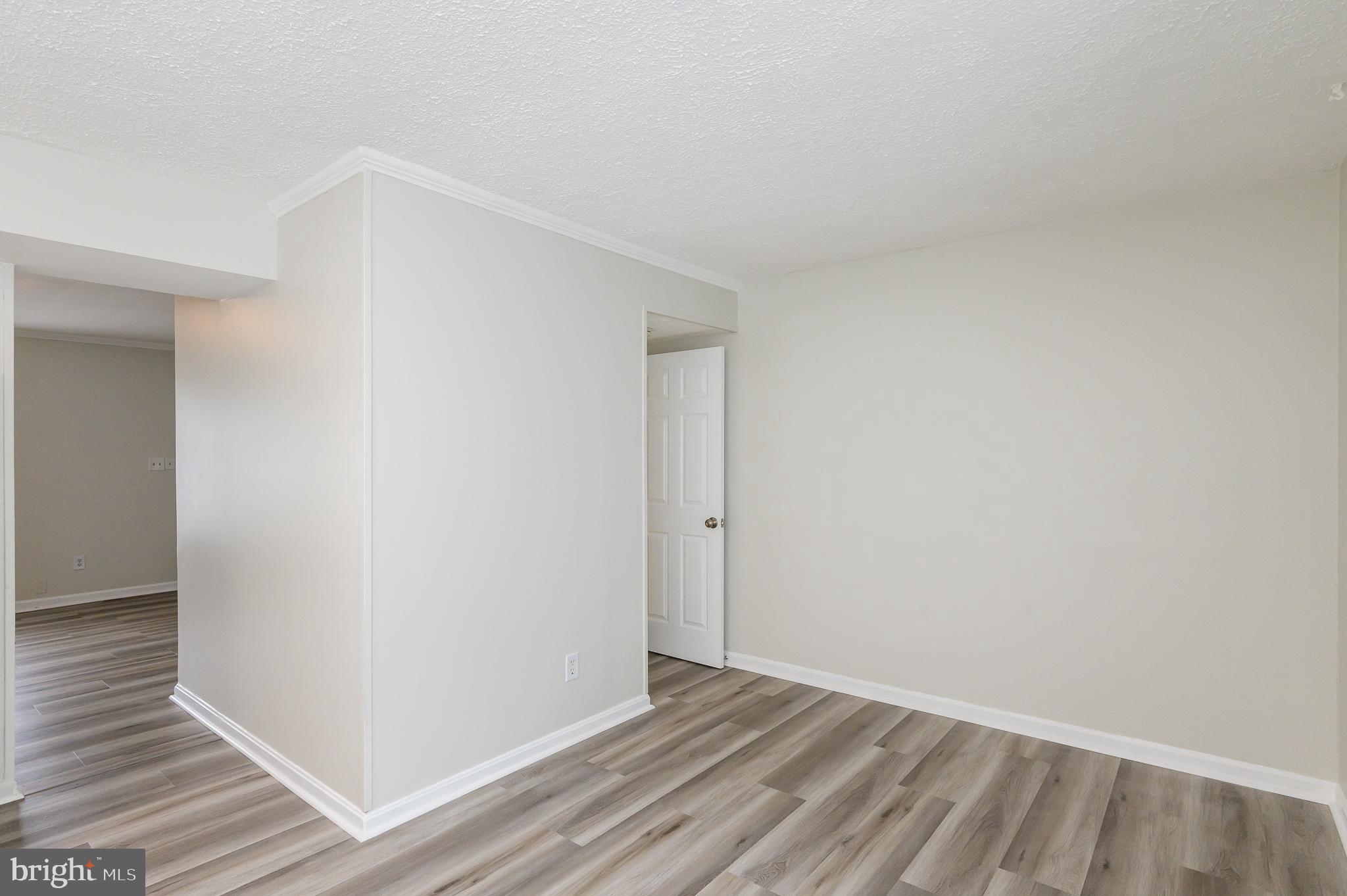 HARFORD SQUARE - Residential Lease