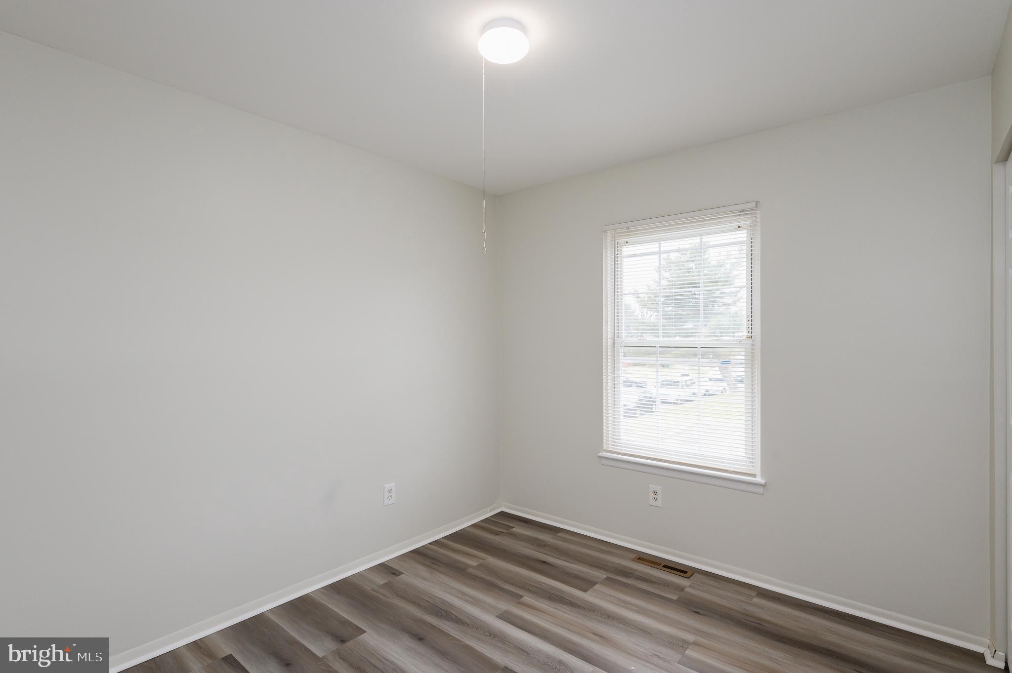 HARFORD SQUARE - Residential Lease