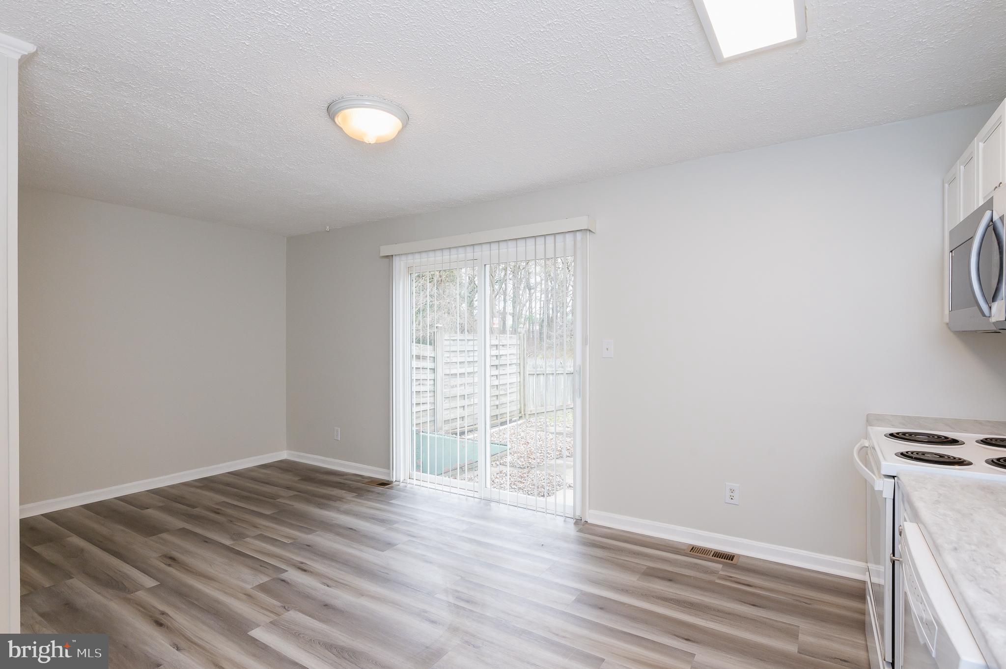 HARFORD SQUARE - Residential Lease