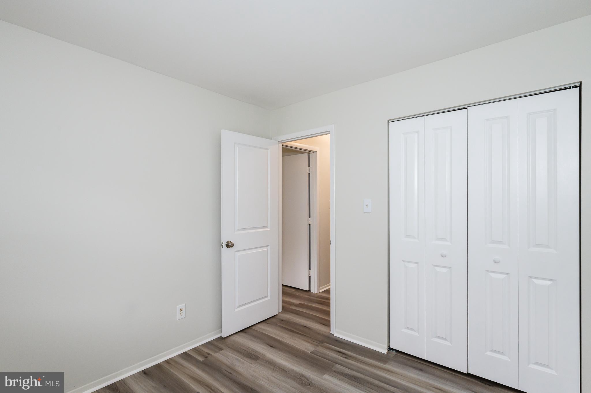 HARFORD SQUARE - Residential Lease