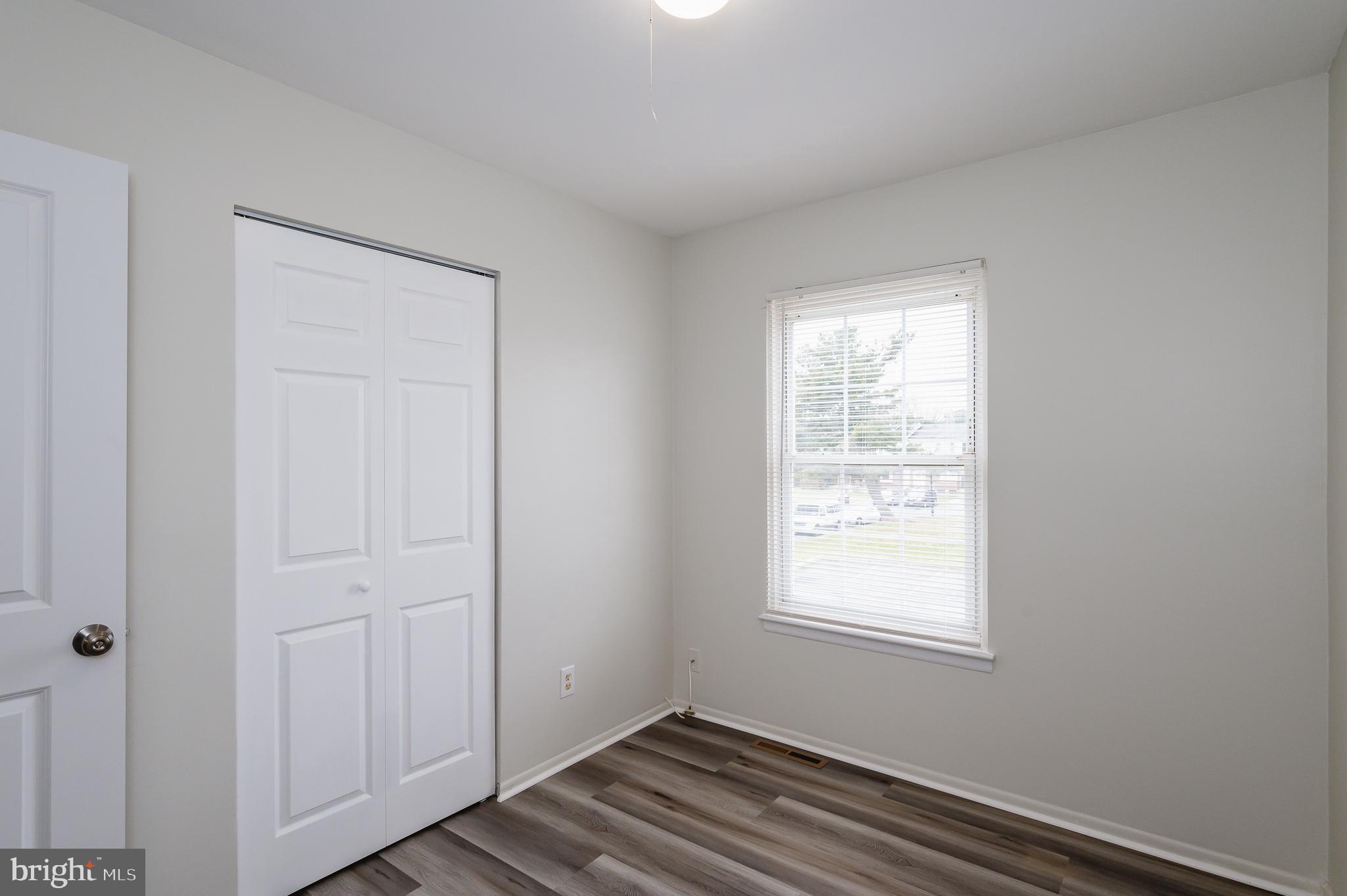 HARFORD SQUARE - Residential Lease