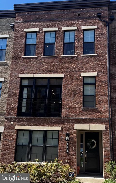 7509 SAWYER FARM WAY 2002 MCLEAN VA 22102