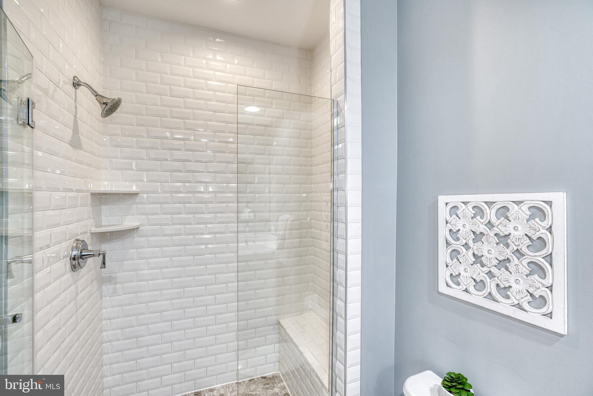 LOCUST POINT - Residential