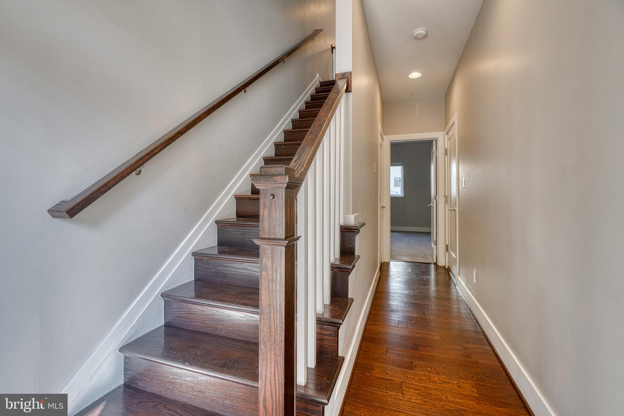 LOCUST POINT - Residential