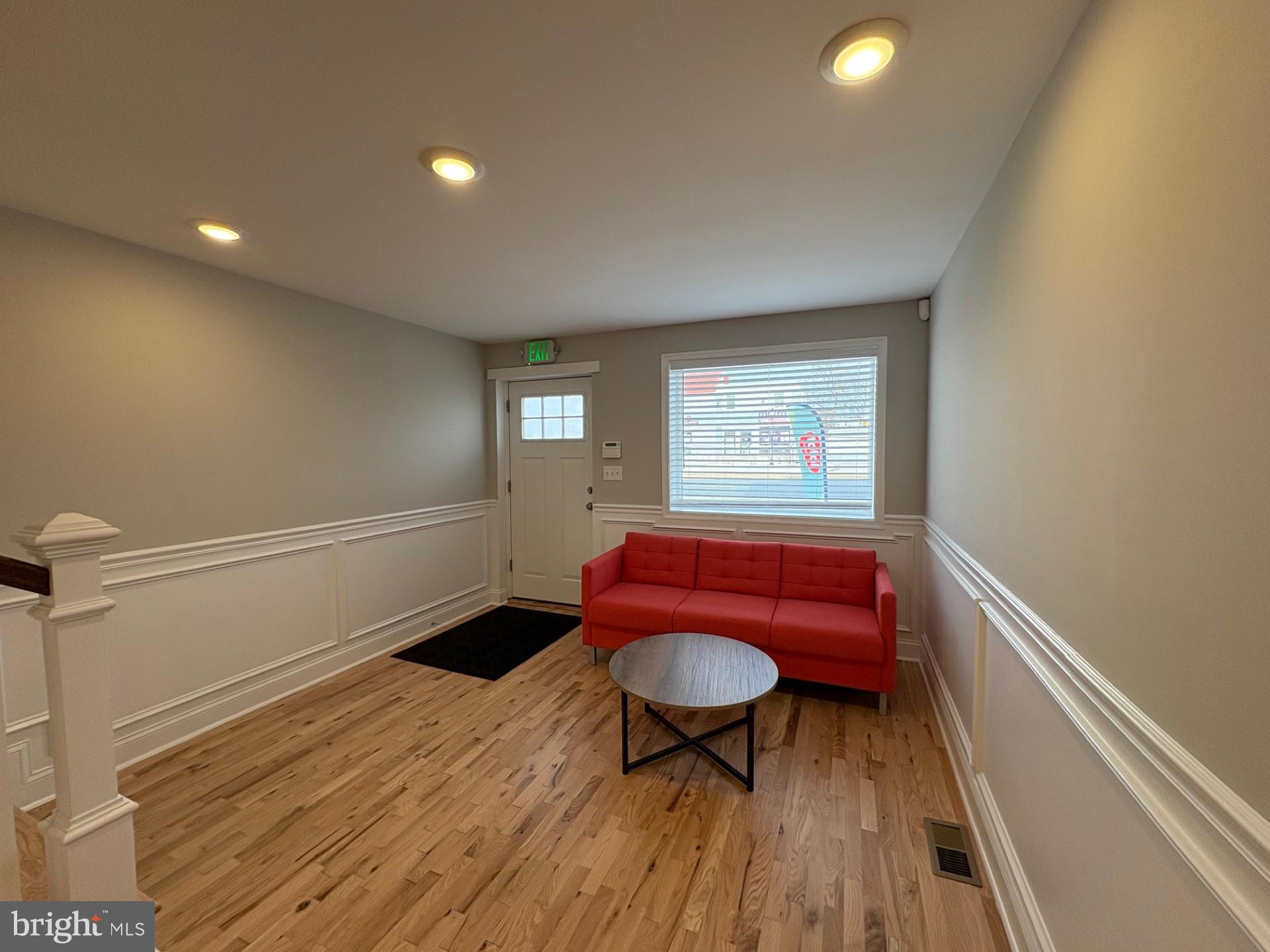 413 EASTERN BOULEVARD