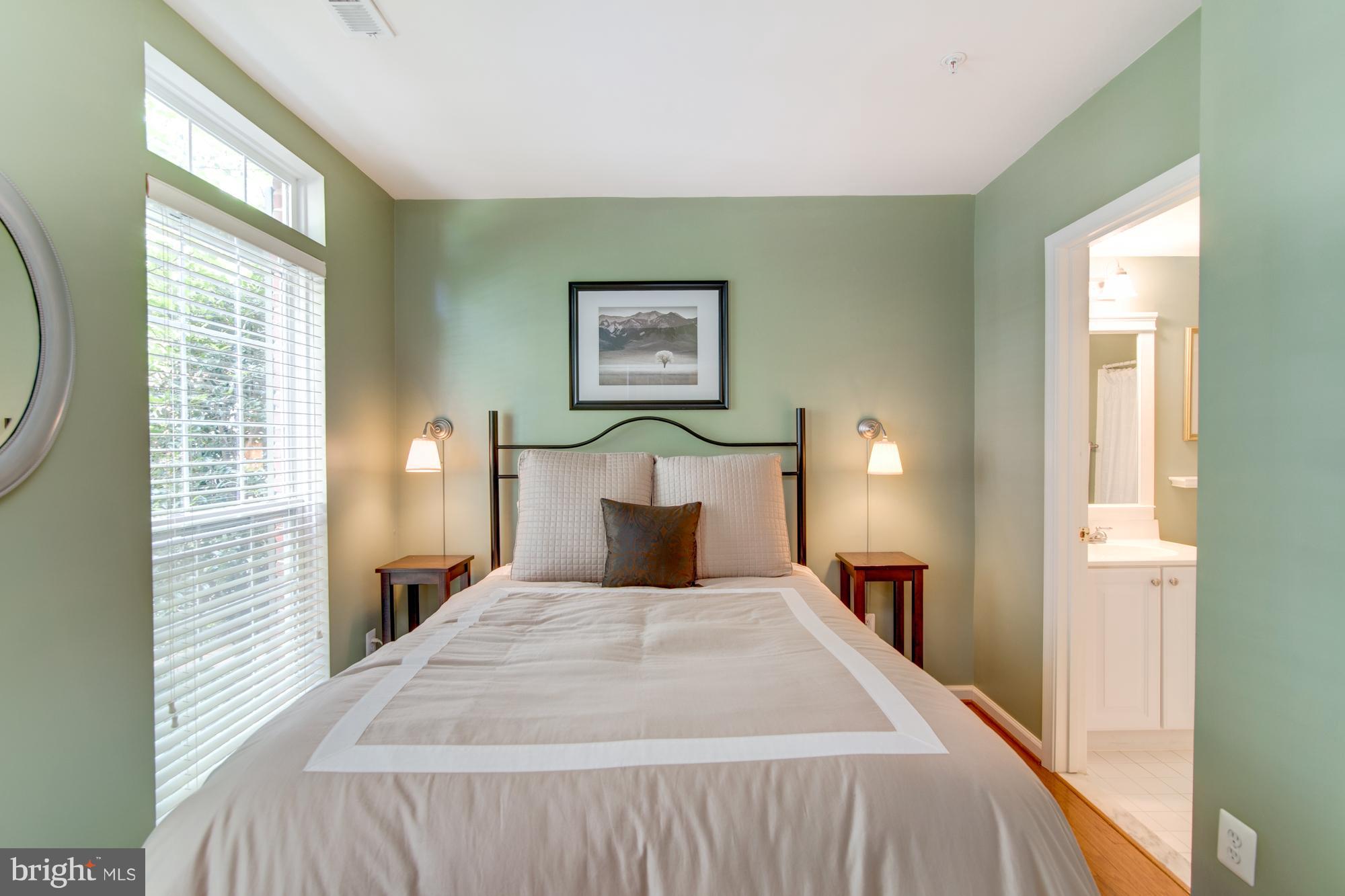 OLD TOWN GREENS - Residential