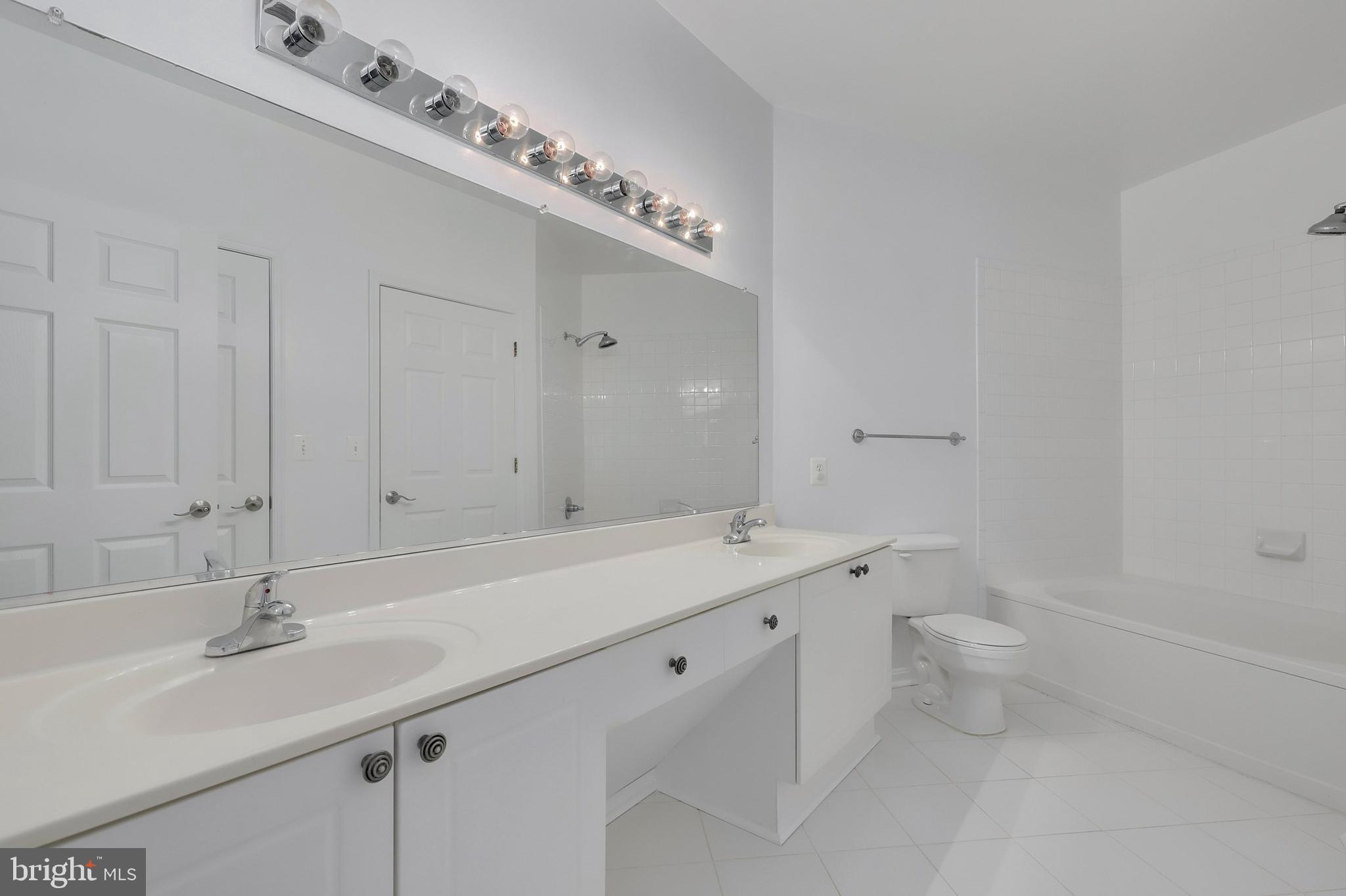 PALAZZO AT PARK CENTER - Residential