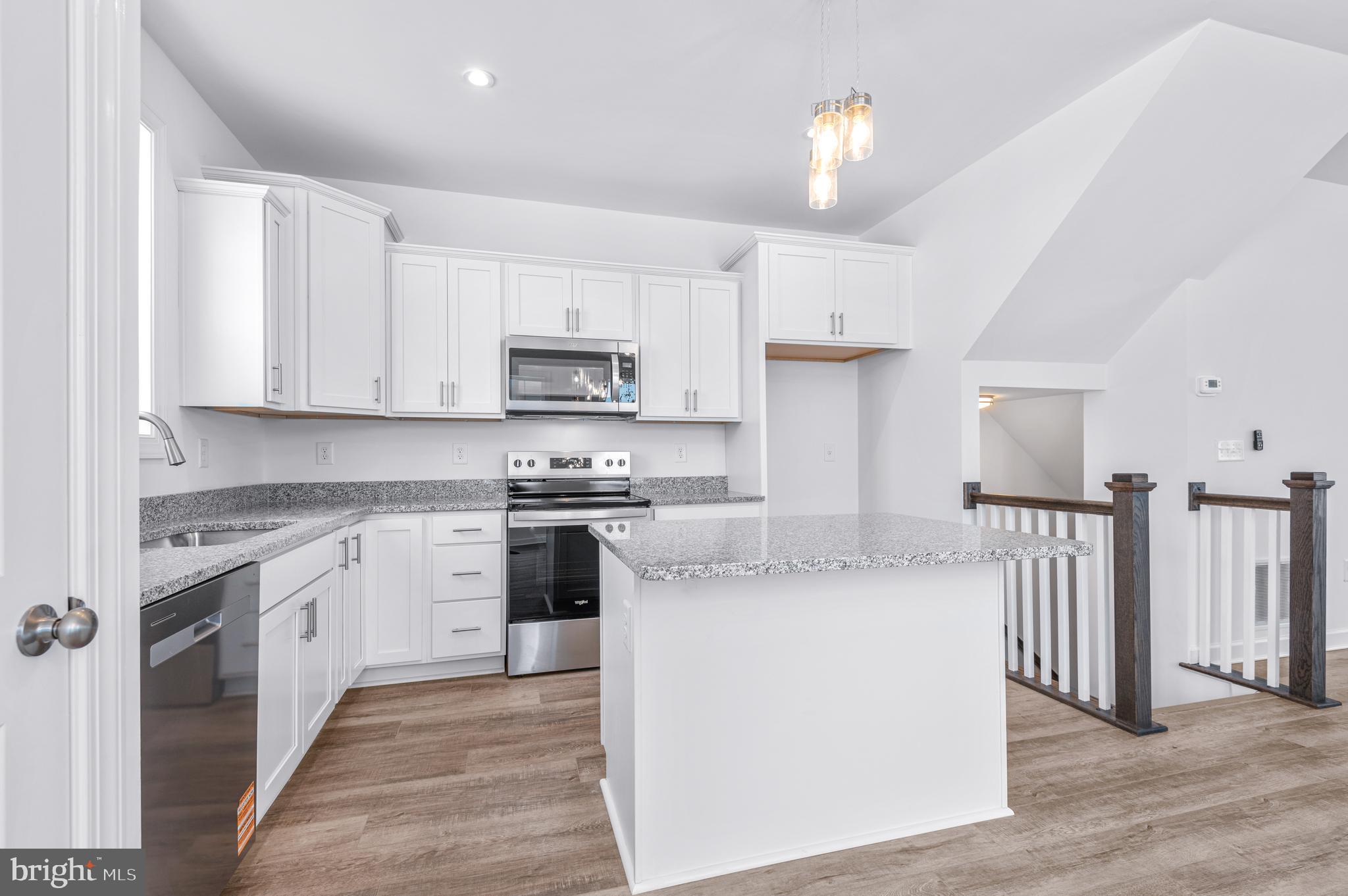 HUDSON RIDGE - Residential