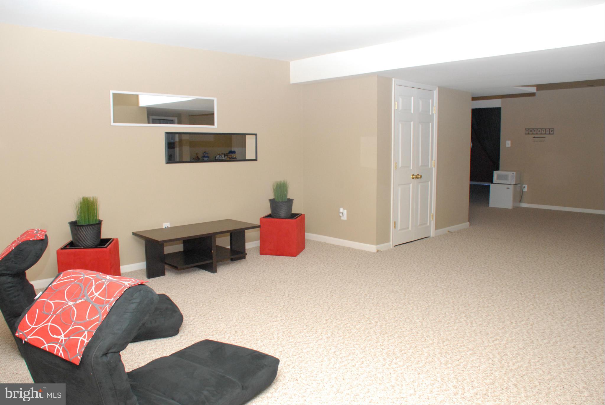 PEMBROOKE - Residential