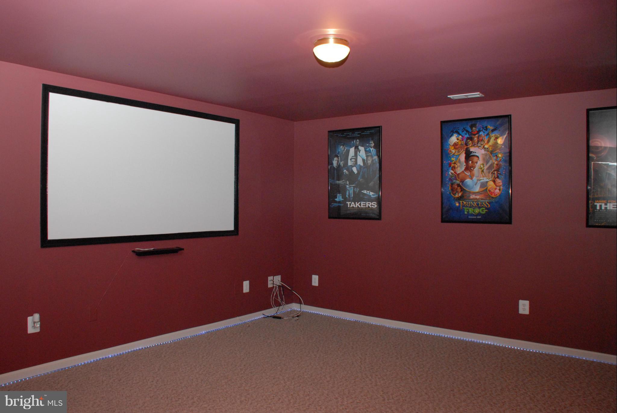 PEMBROOKE - Residential