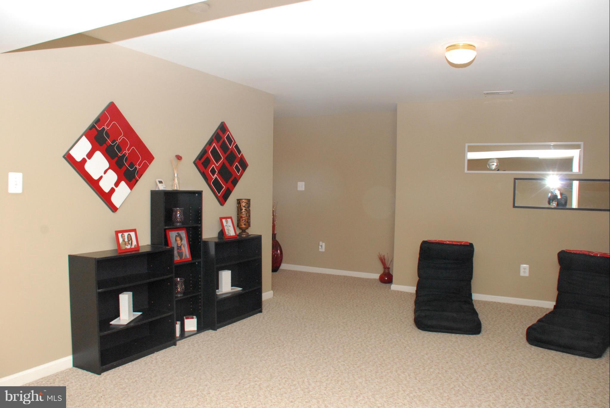 PEMBROOKE - Residential