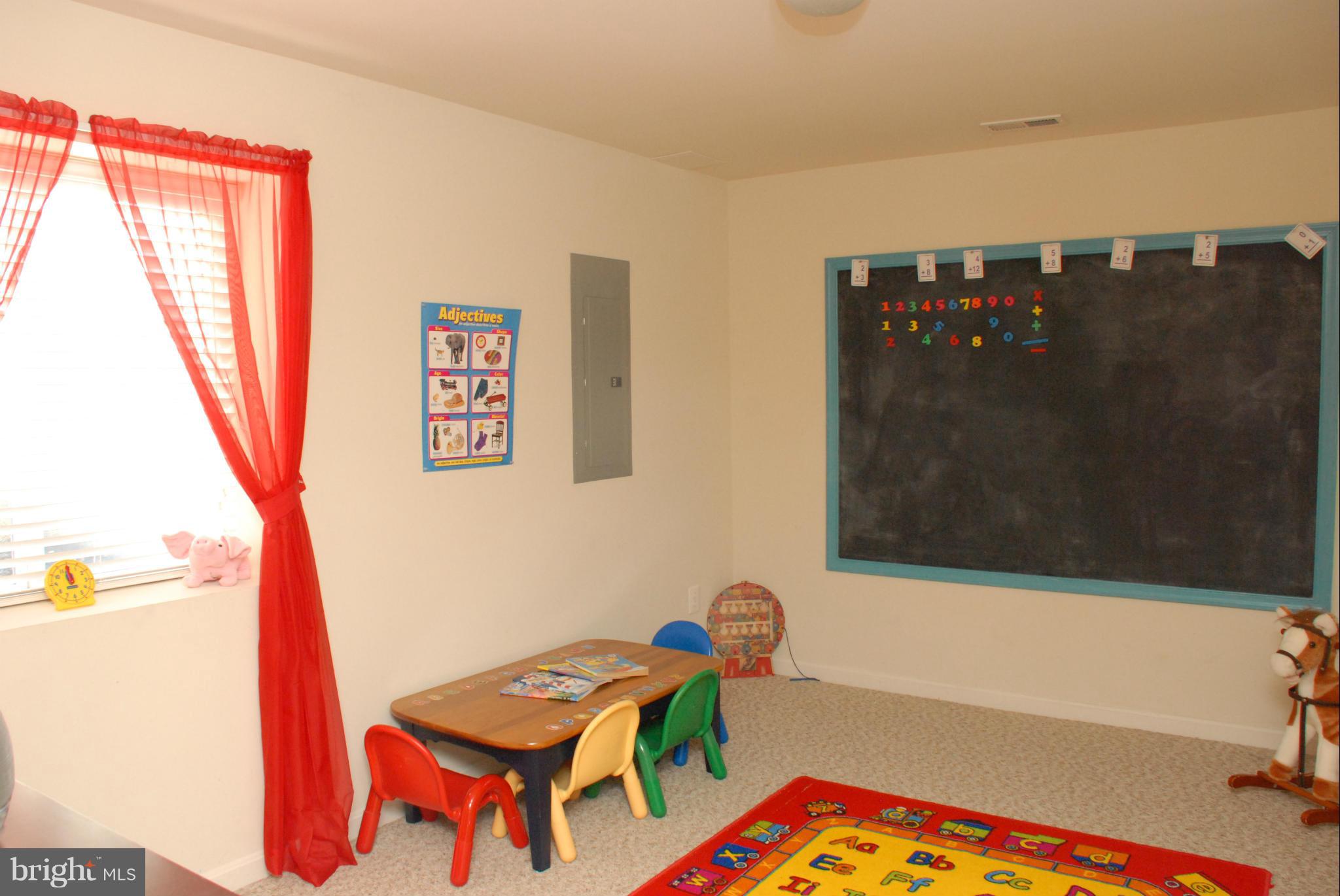 PEMBROOKE - Residential