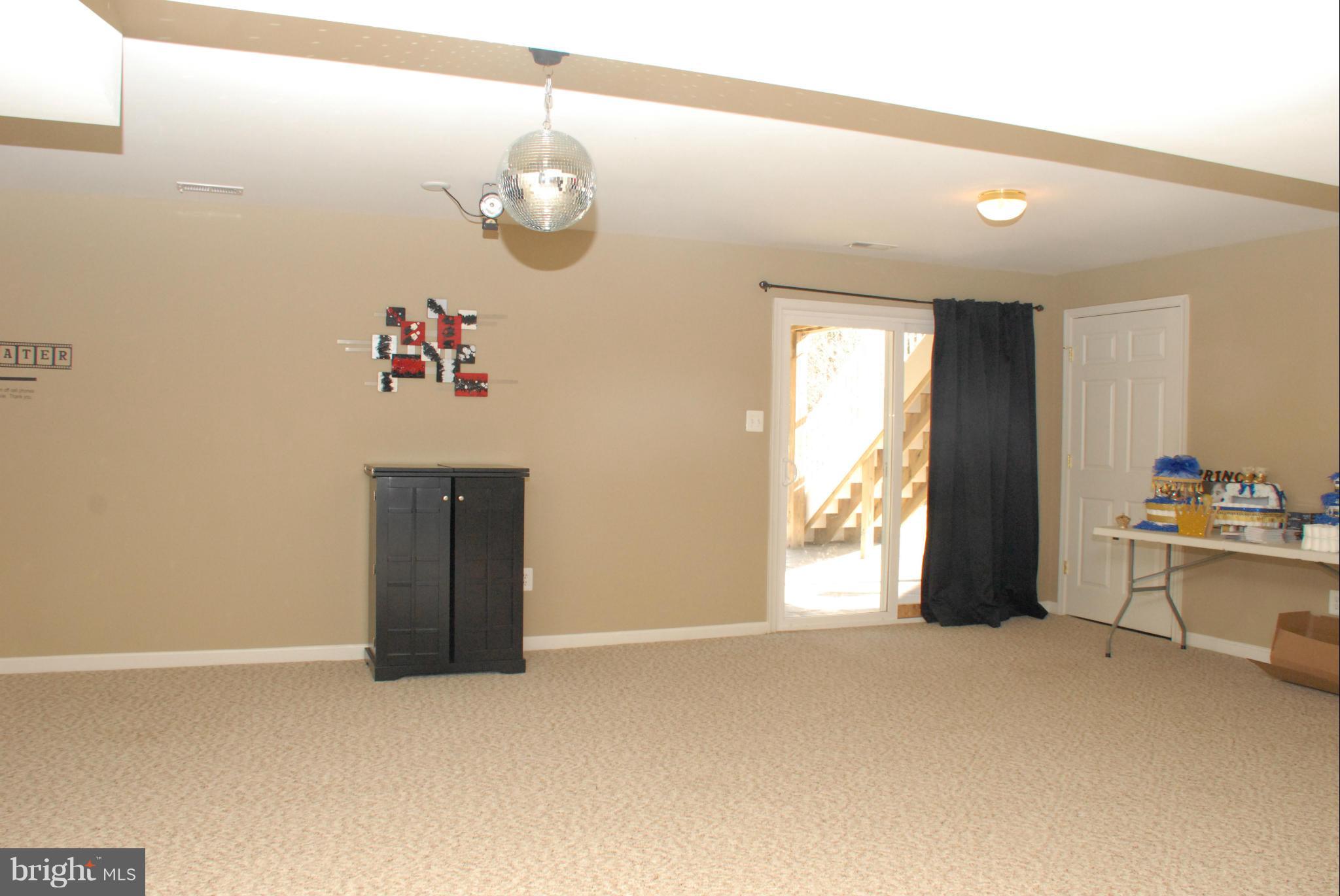 PEMBROOKE - Residential