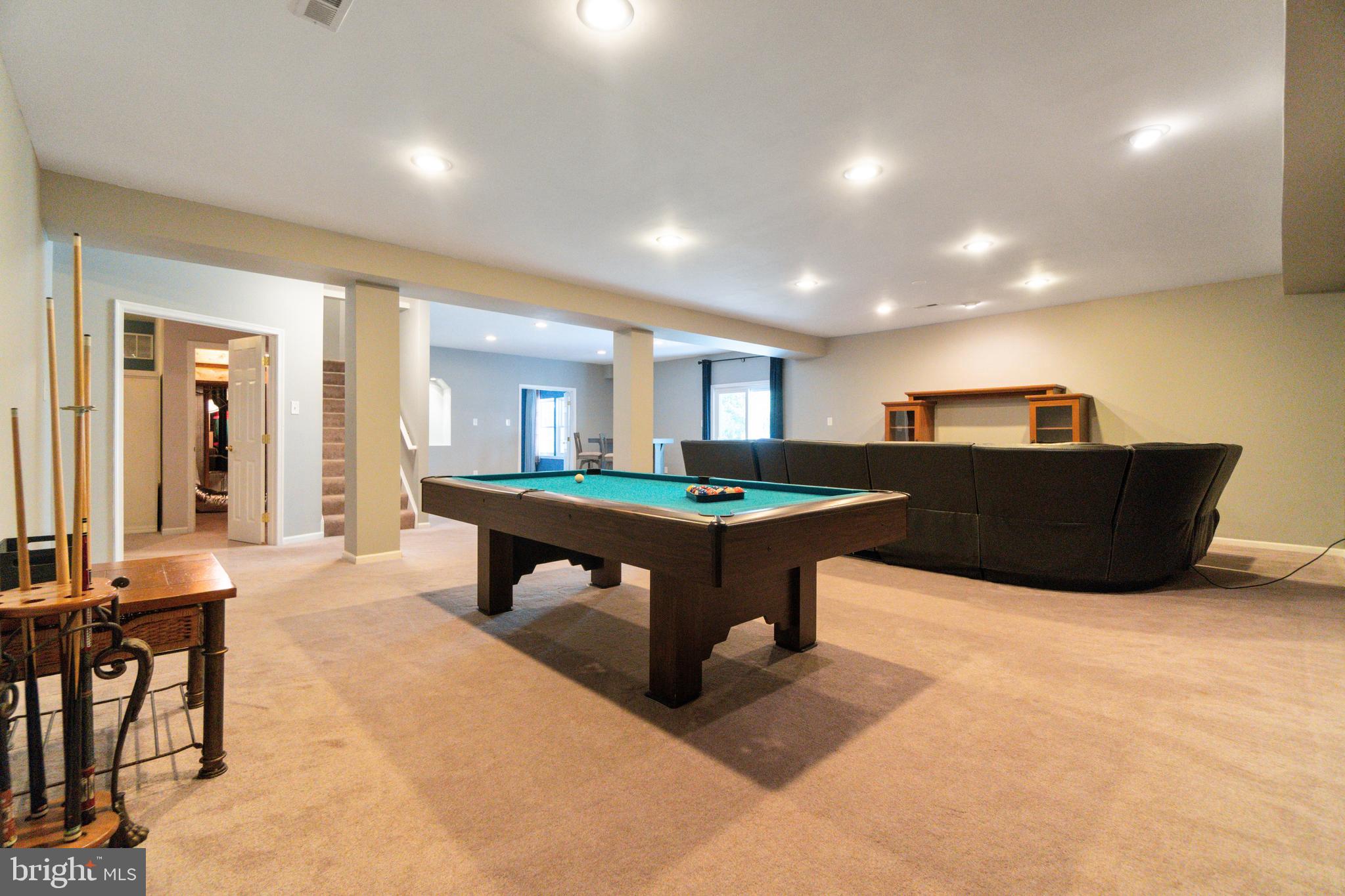 HOYLES MILL VILLAGE - Residential