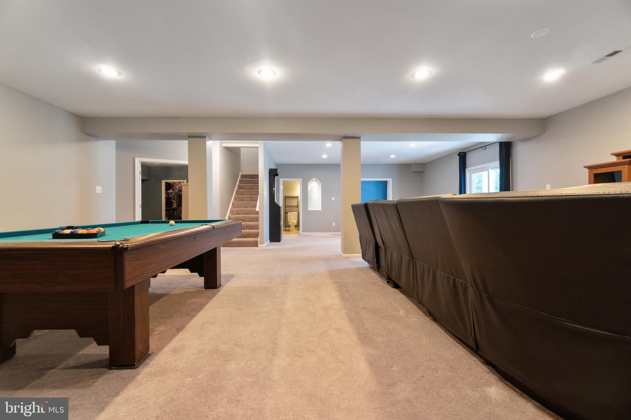 HOYLES MILL VILLAGE - Residential