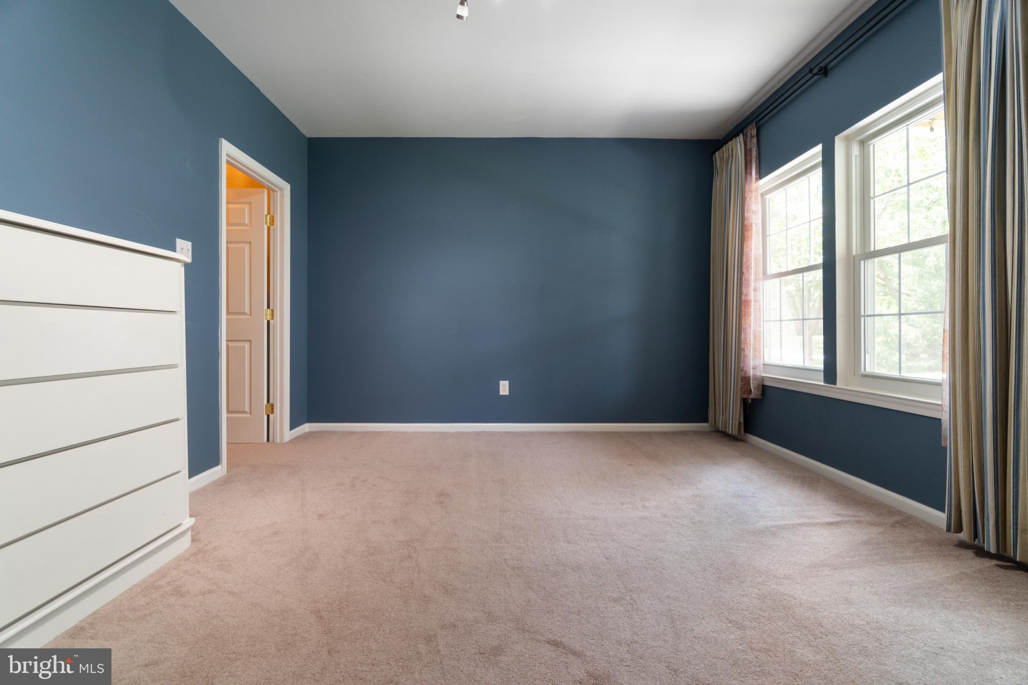 HOYLES MILL VILLAGE - Residential