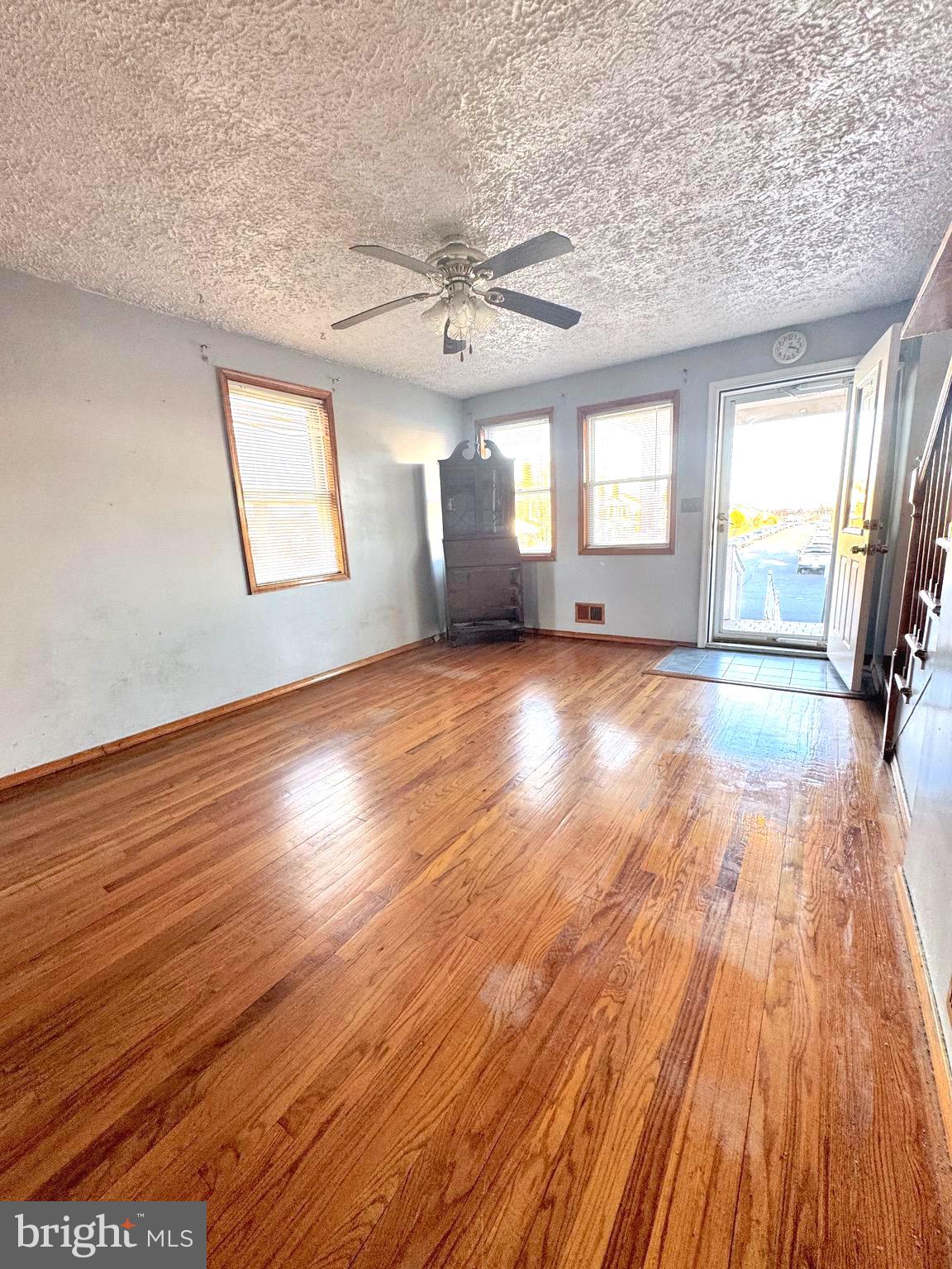 EASTFIELD - Residential