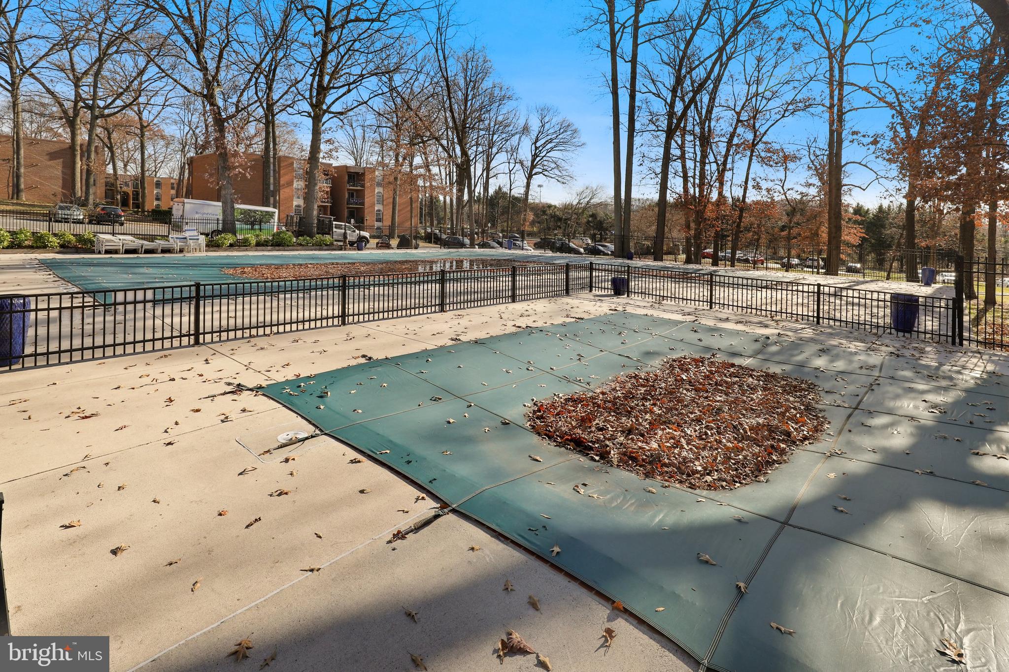 WOODBURN VILLAGE - Residential