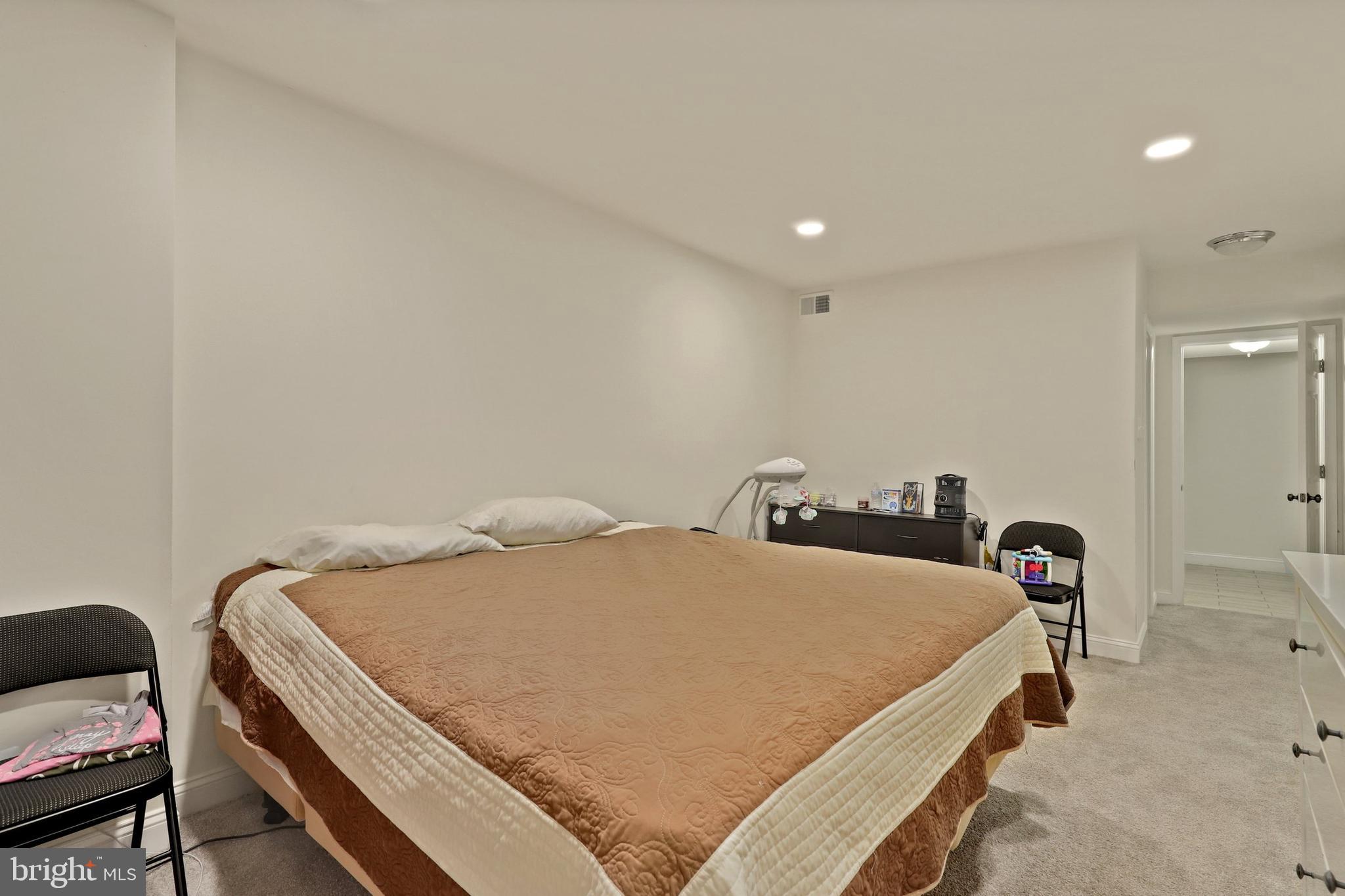 WOODBURN VILLAGE - Residential