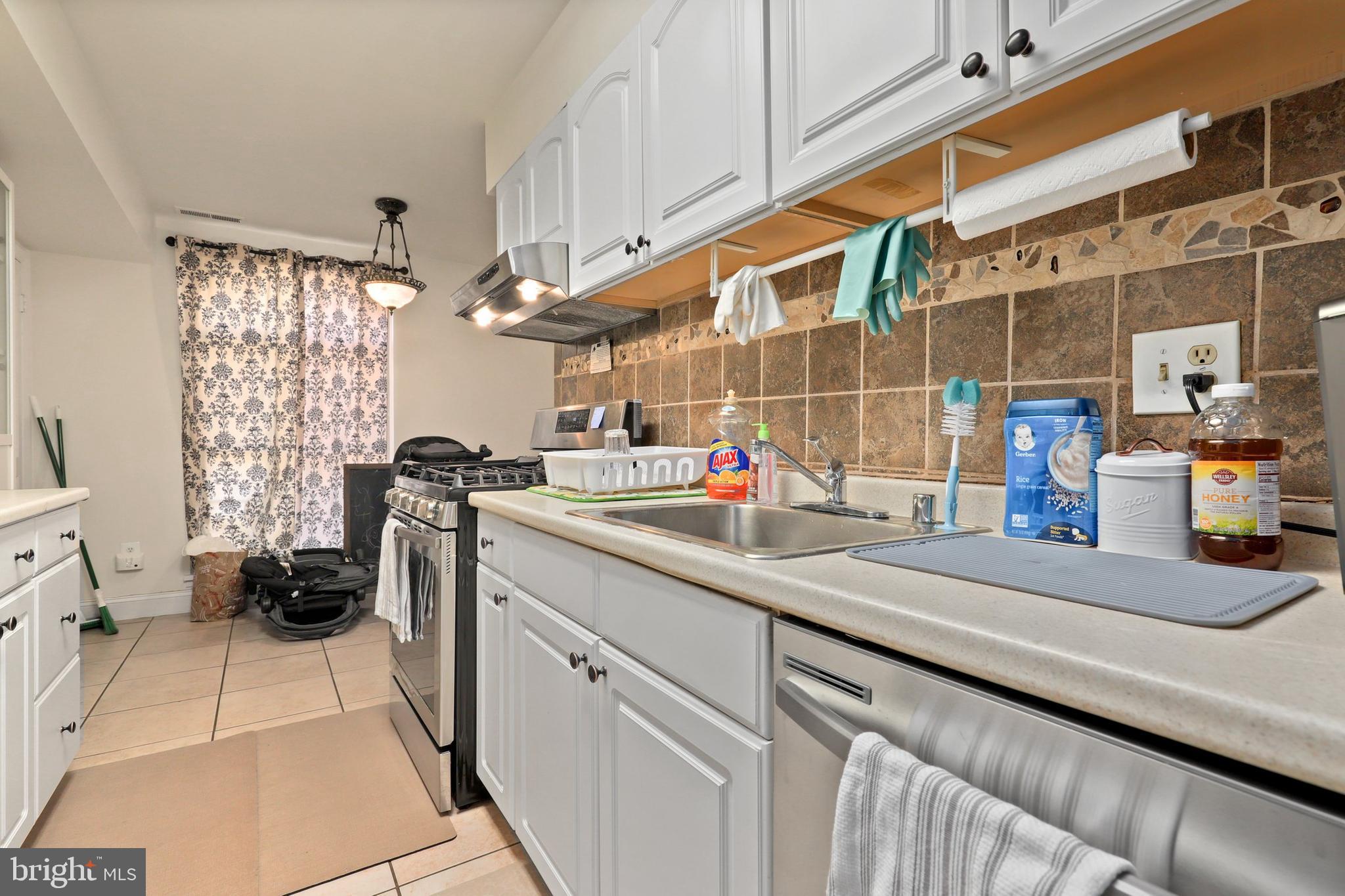 WOODBURN VILLAGE - Residential