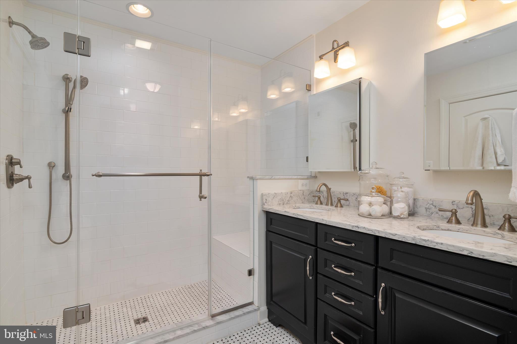 CHESAPEAKE HARBOUR - Residential