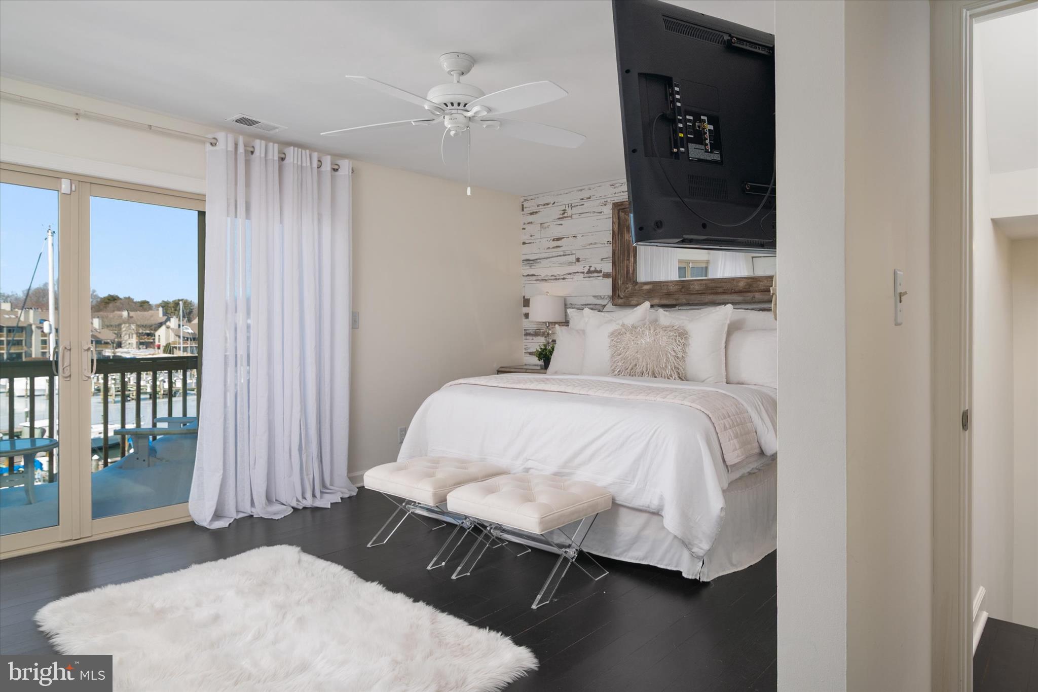 CHESAPEAKE HARBOUR - Residential