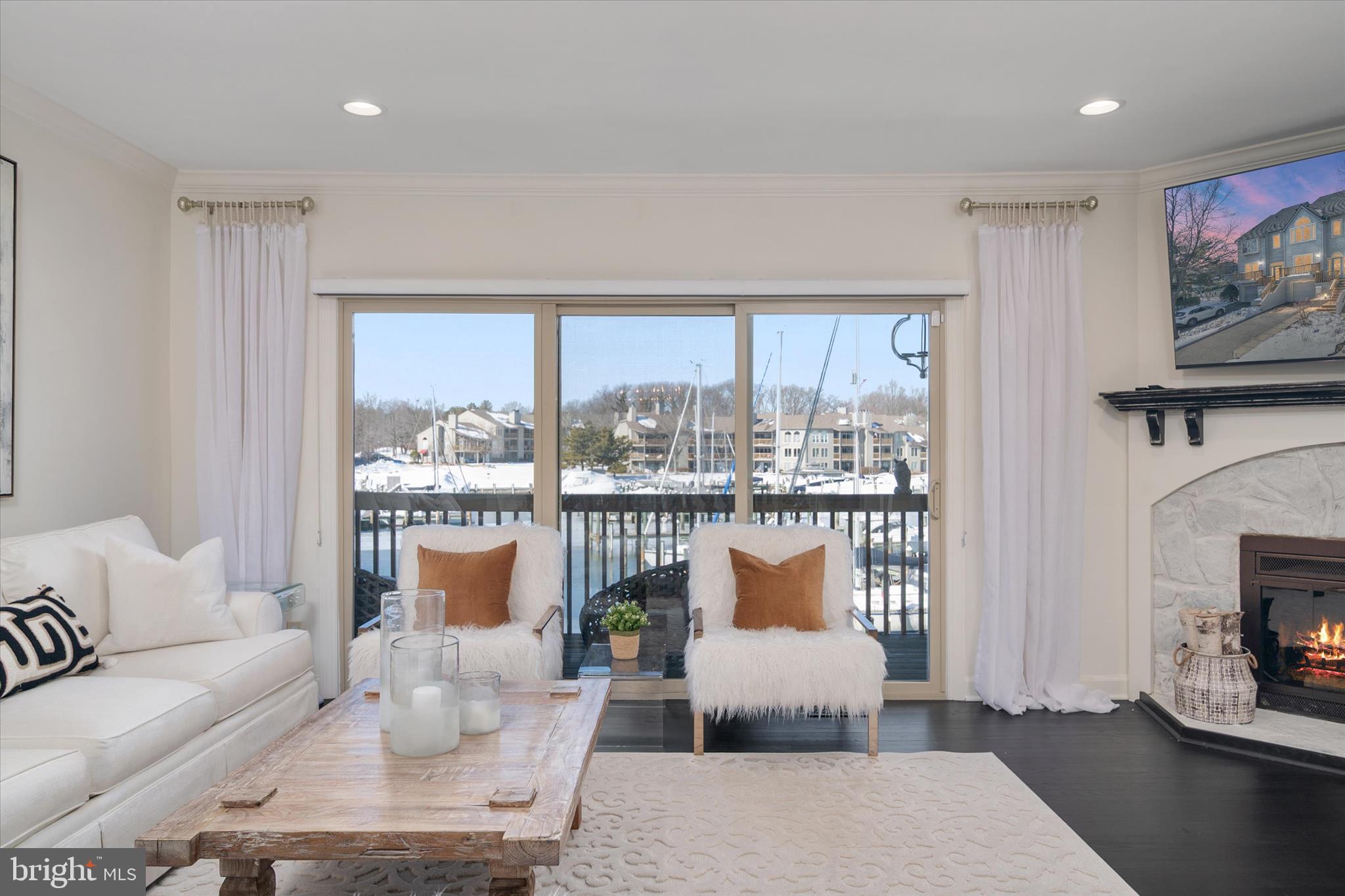 CHESAPEAKE HARBOUR - Residential