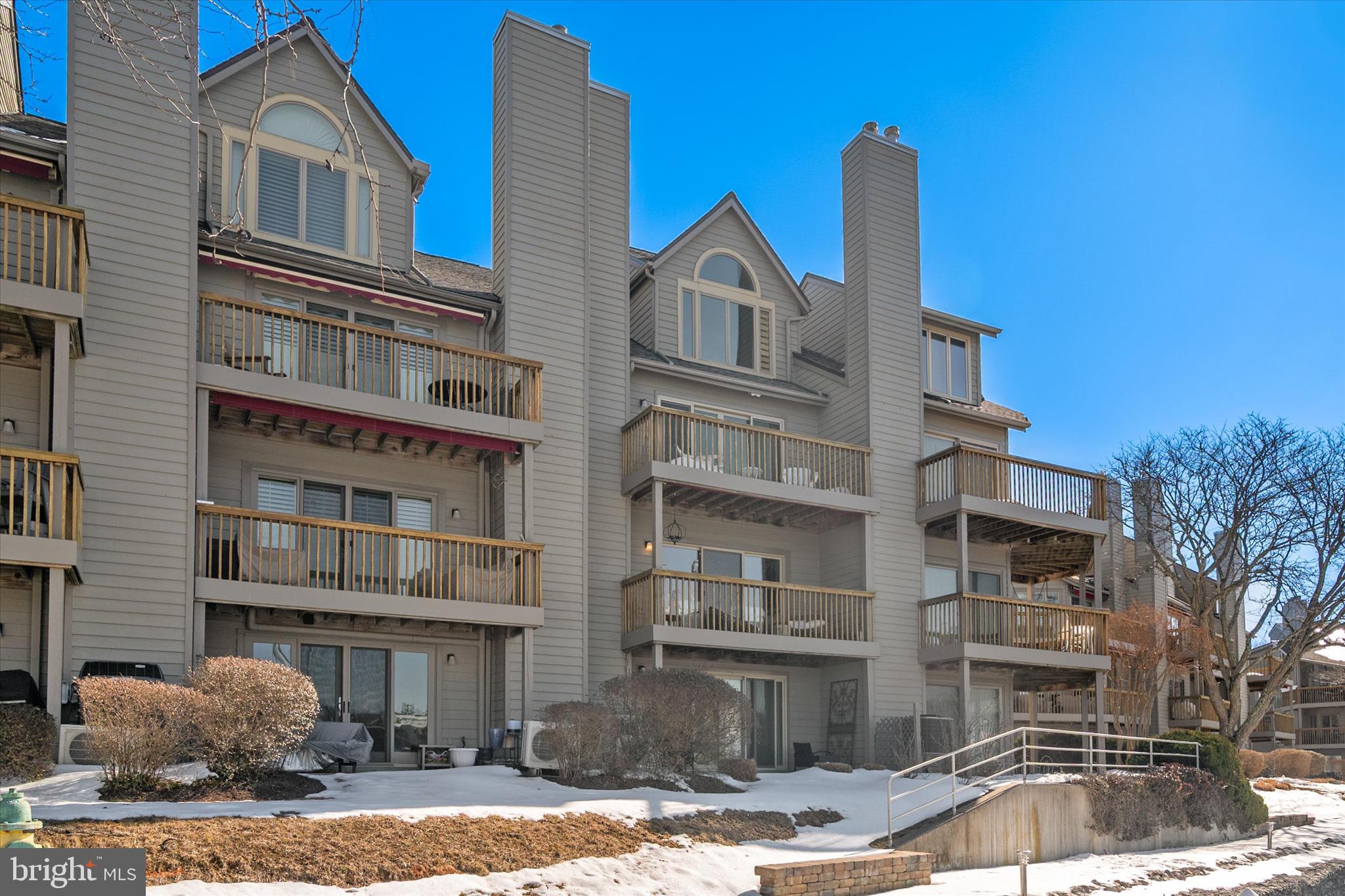 CHESAPEAKE HARBOUR - Residential