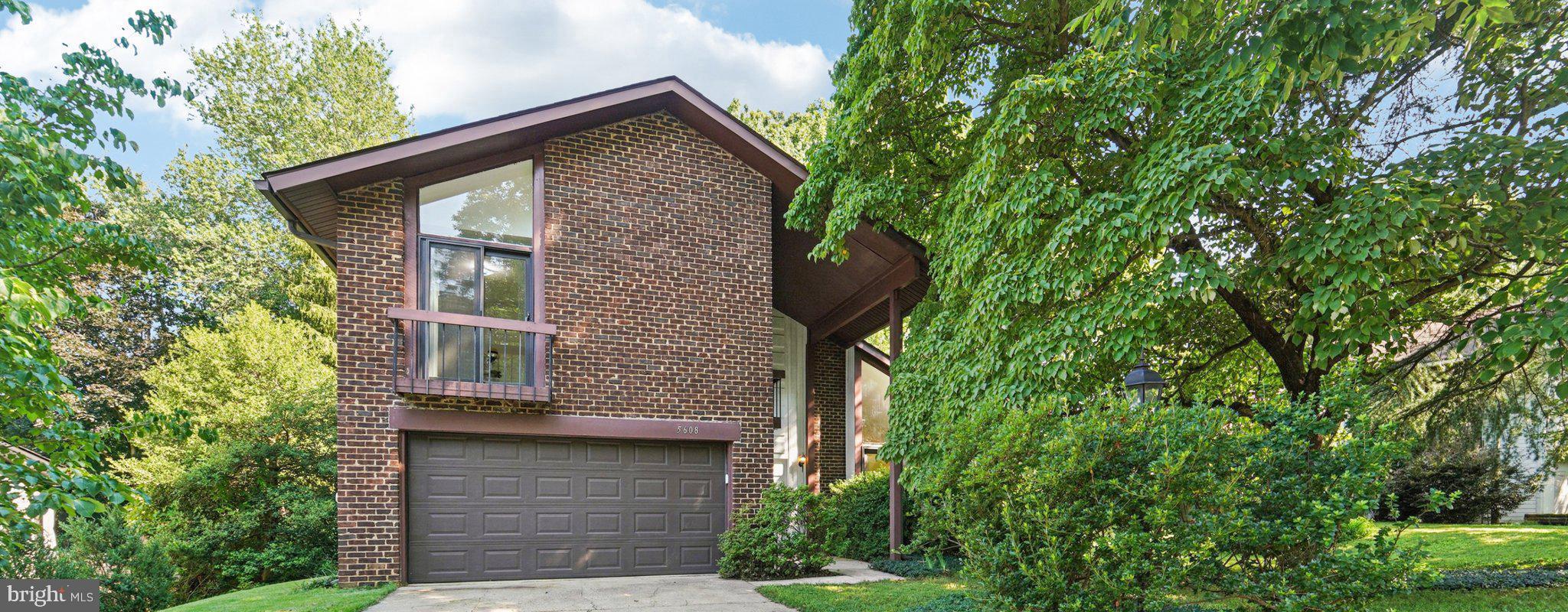 5608 MIRRORLIGHT PLACE