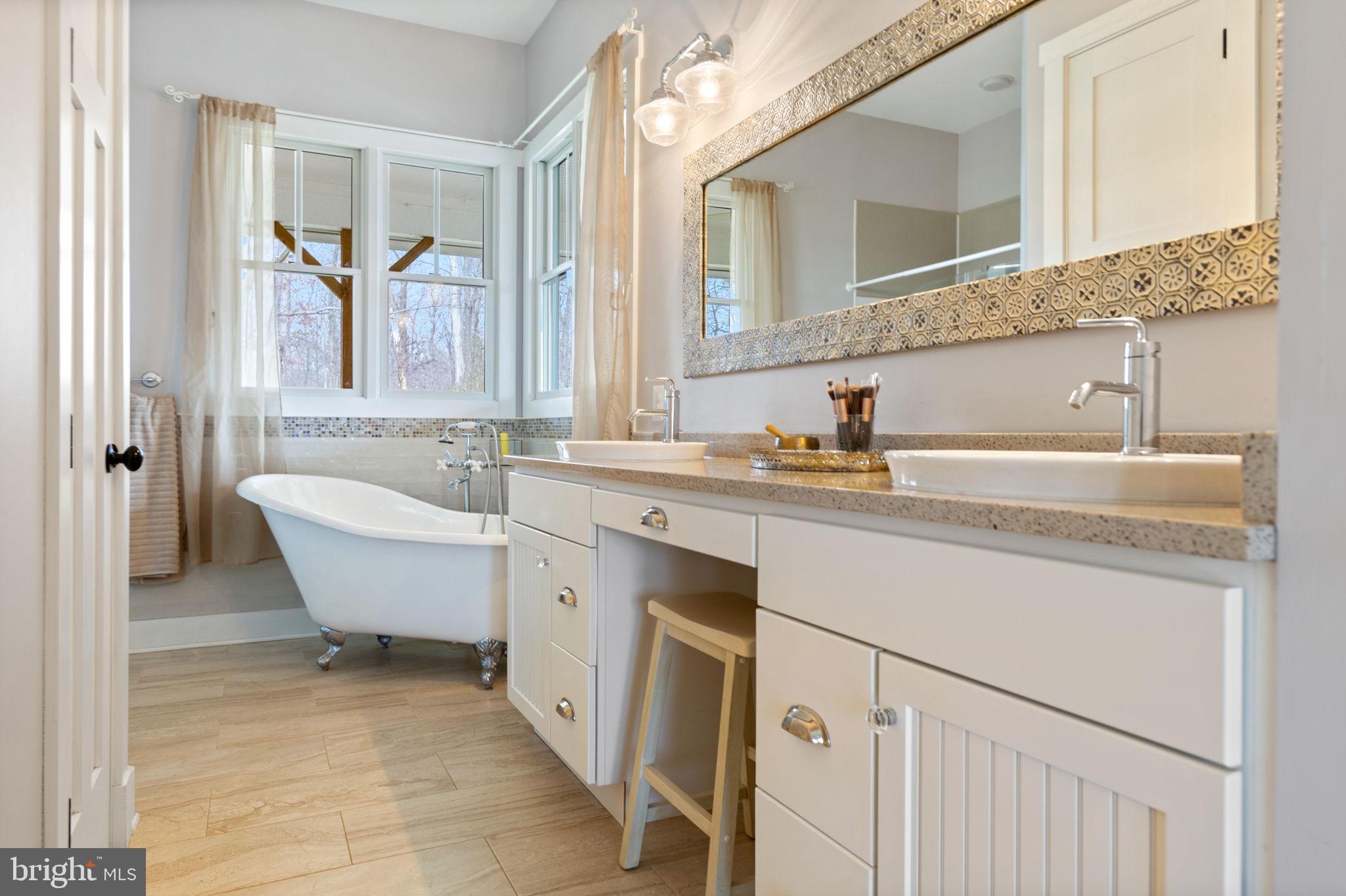 HOUGH FARM - Residential