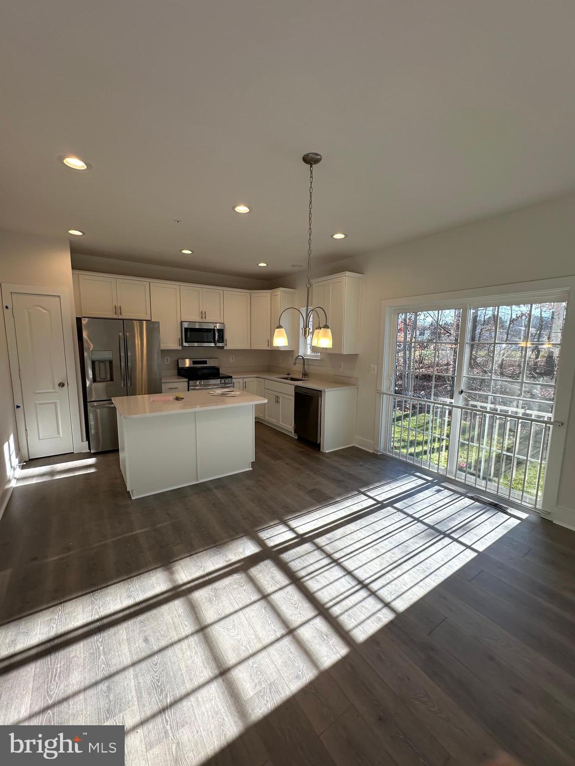 ROSEDALE GARDENS - Residential