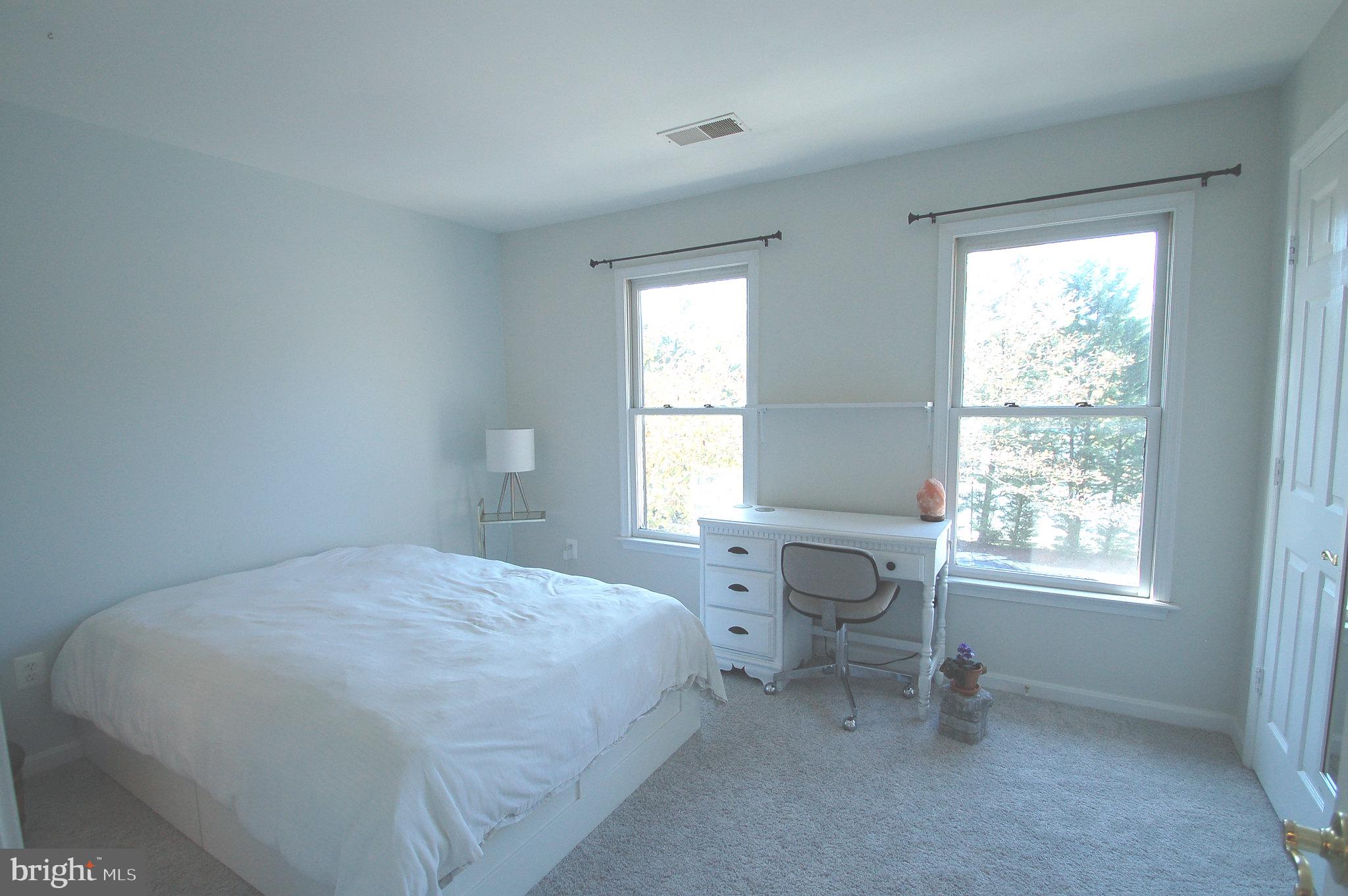 KENTLANDS - Residential Lease