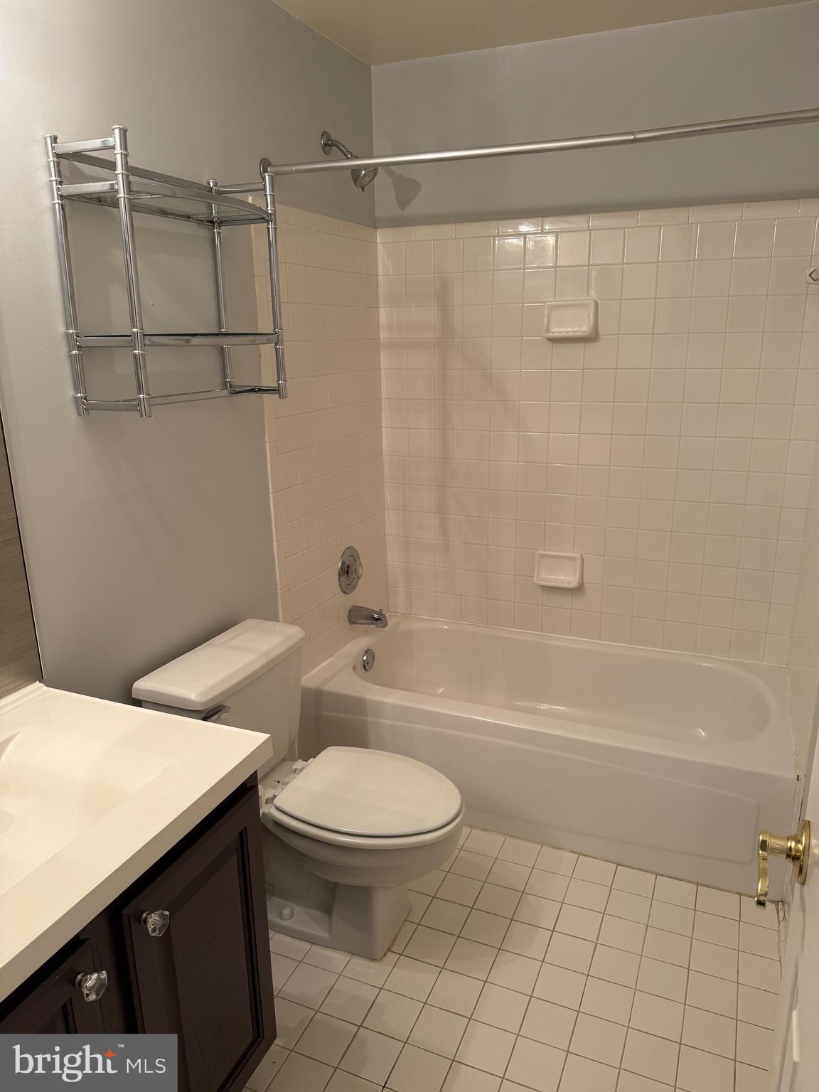 KENTLANDS - Residential Lease